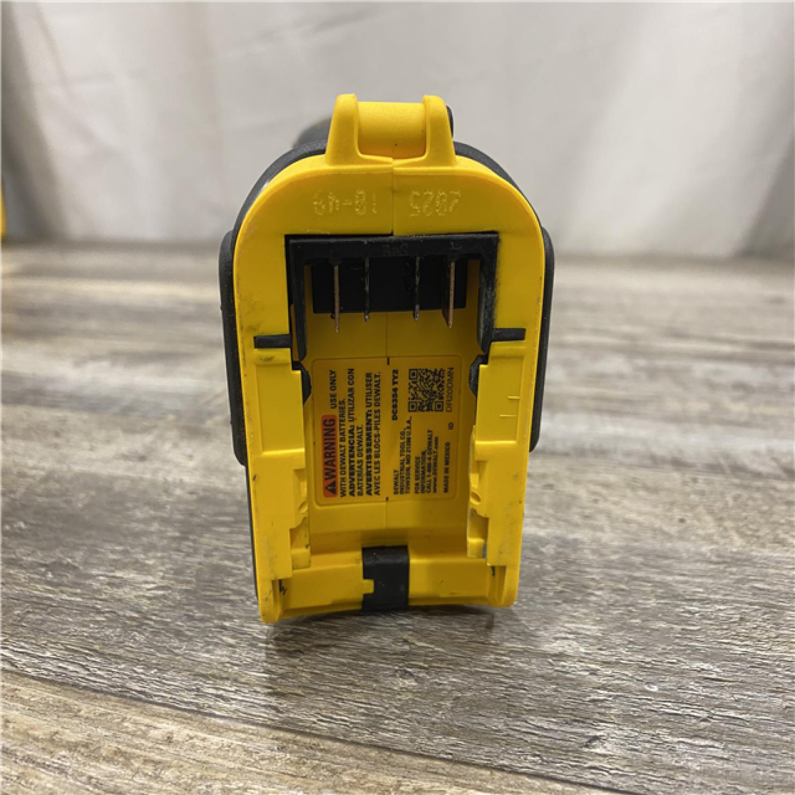 AS-IS DEWALT ATOMIC 20V MAX Cordless Brushless Oscillating Multi Tool (Tool Only)