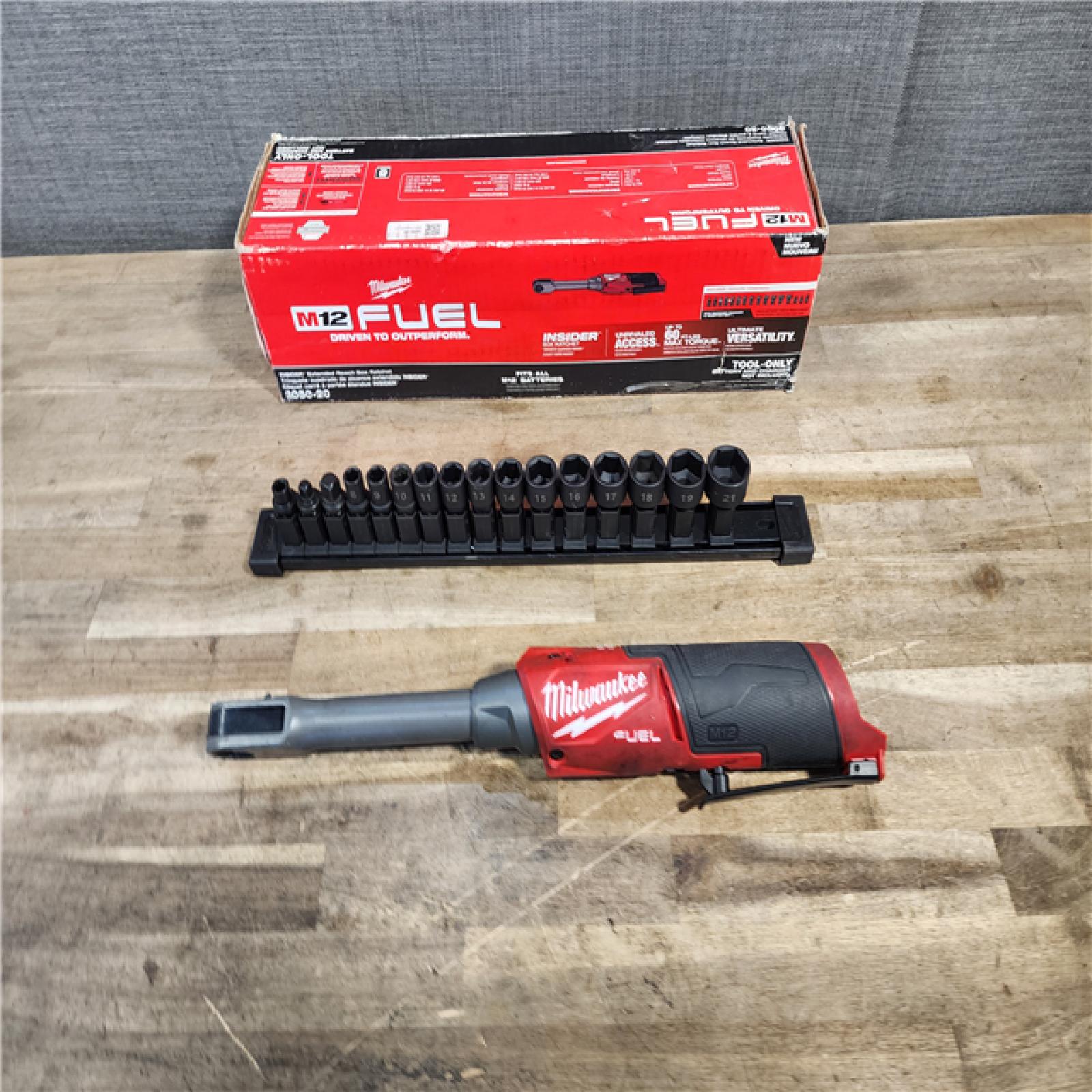HOUSTON LOCATION - AS-IS M12 FUEL INSIDER 12V Lithium-Ion Brushless Cordless 1/4 in. - 3/8 in. Extended Reach Box Ratchet (Tool-Only)