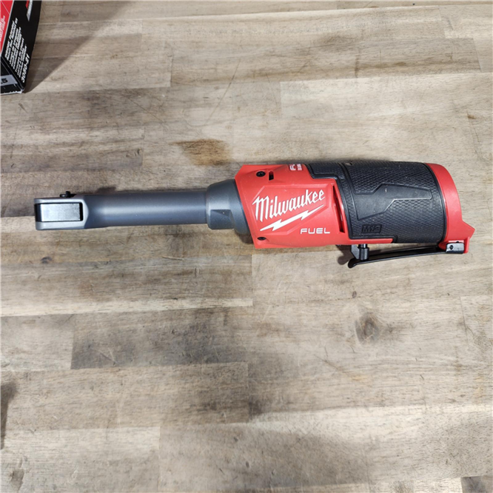 HOUSTON LOCATION - AS-IS (APPEARS LIKE NEW) M12 FUEL INSIDER 12V Lithium-Ion Brushless Cordless 1/4 in. - 3/8 in. Extended Reach Box Ratchet Kit W/ Battery, Charger