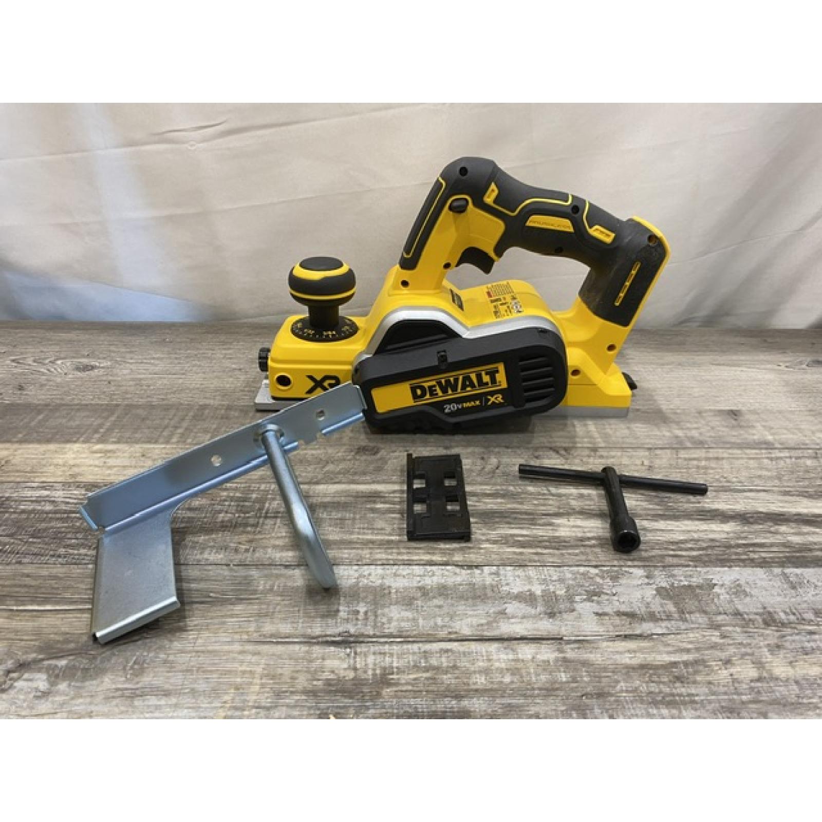 AS-IS DEWALT 20V MAX XR Cordless Brushless 3-1/4 in. Planer (Tool Only)