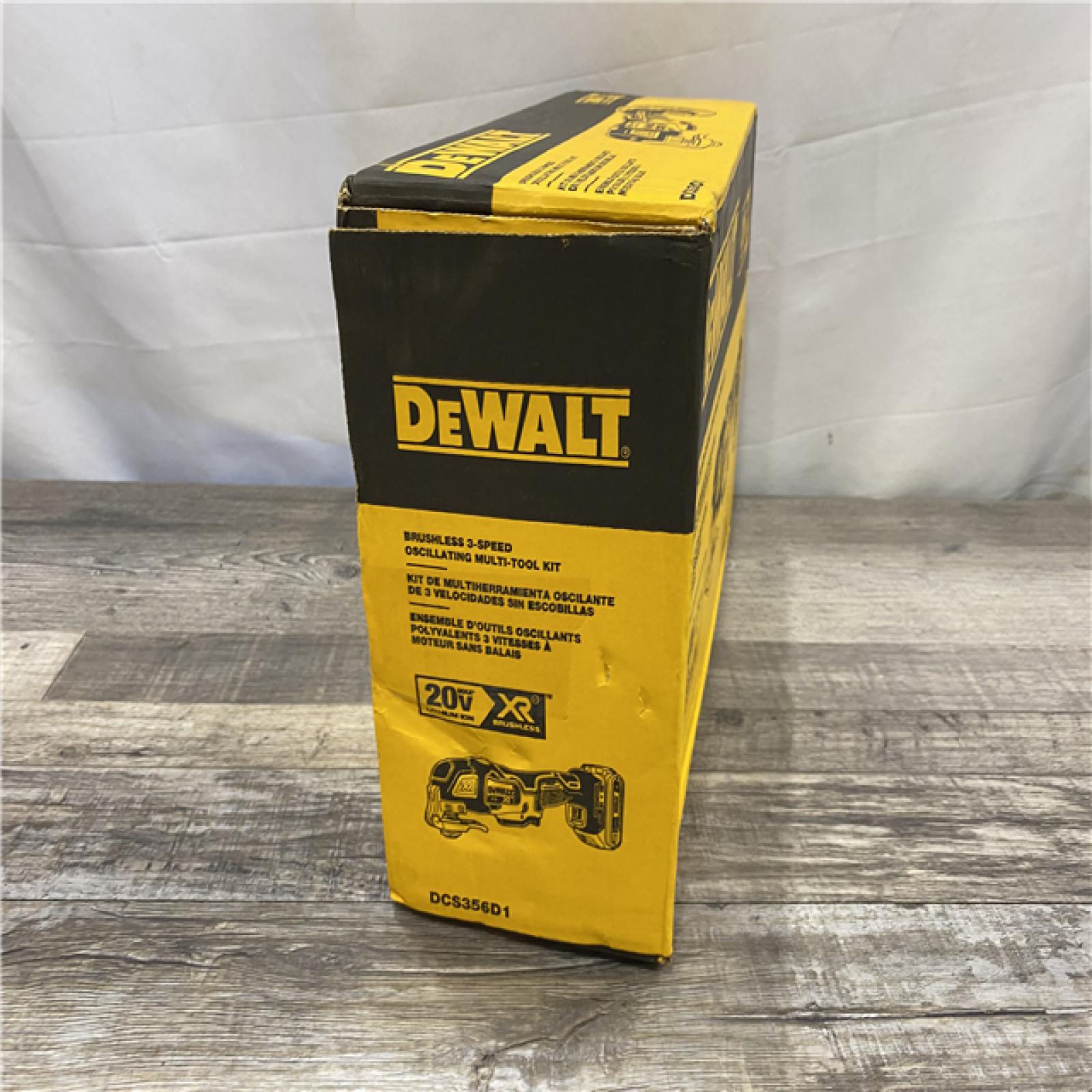 NEW - DEWALT 20V MAX XR Cordless Brushless 3-Speed Oscillating Multi Tool Kit