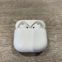 AS-IS Apple Airpods 4 Wireless Charging Case