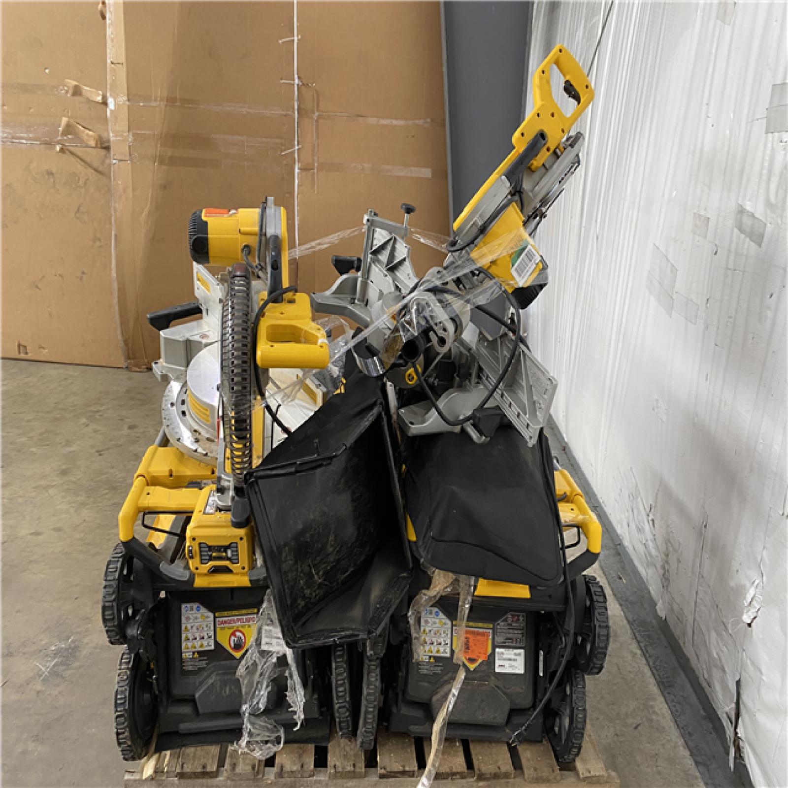 Houston Location AS IS - Tool Pallet