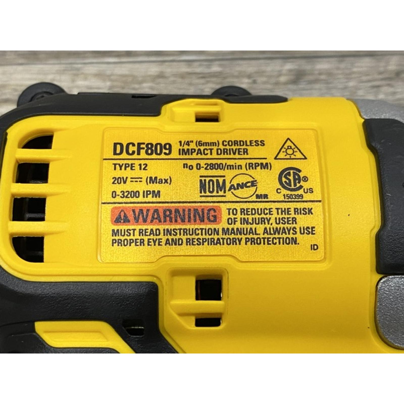 AS-IS DEWALT Atomic 20V Max Lithium-Ion Brushless Cordless Compact 1/4 in. Impact Driver Kit