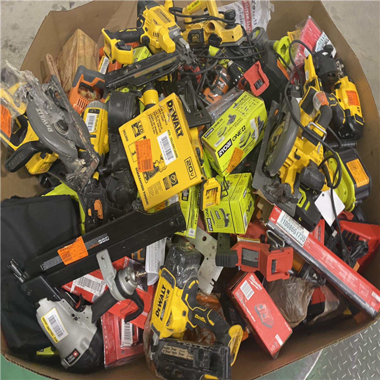 Dallas Location - As-Is Tool Pallet