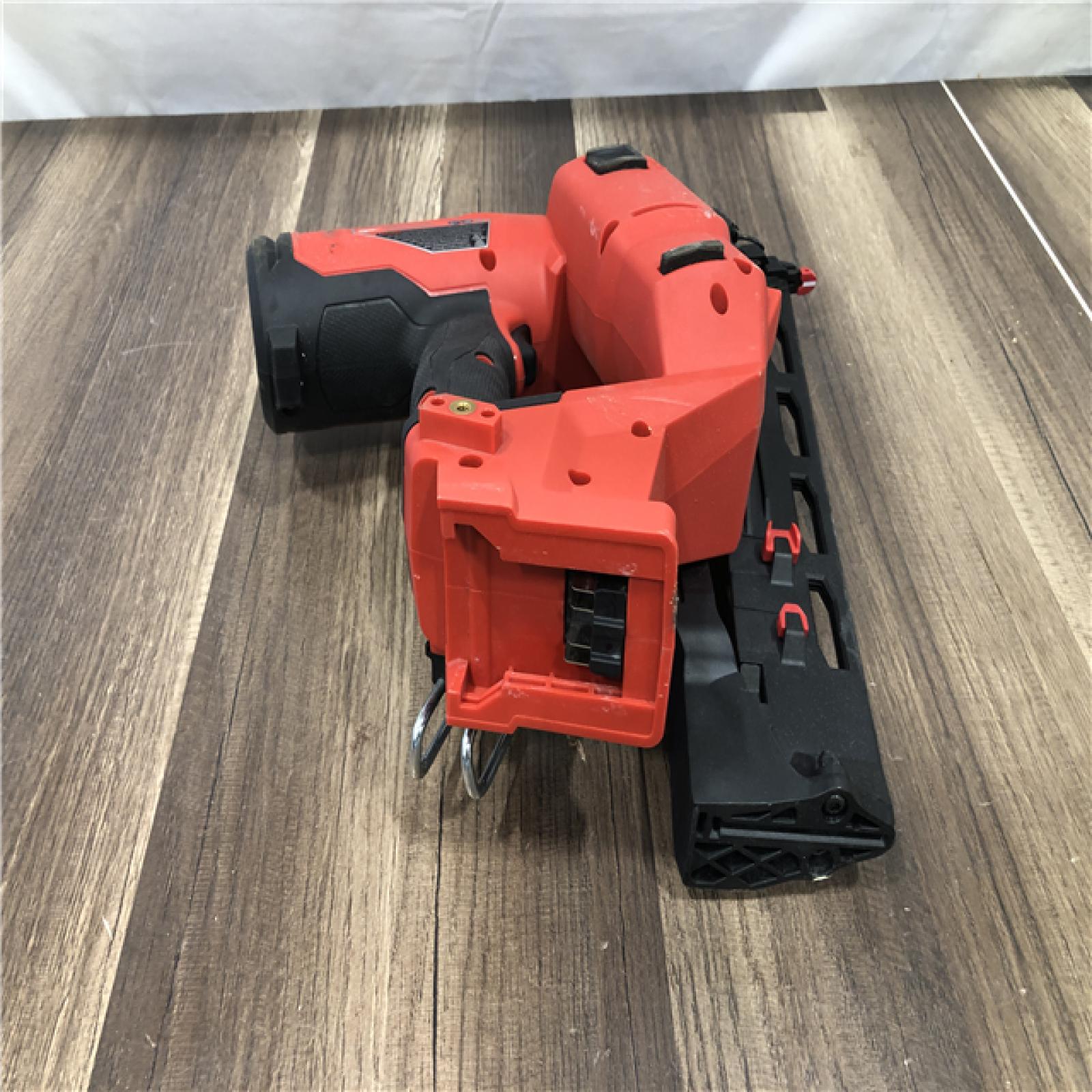 AS-IS Milwaukee FUEL 18-Volt Lithium-Ion Brushless Cordless Gen II 16-Gauge Angled Finish Nailer (Tool-Only)