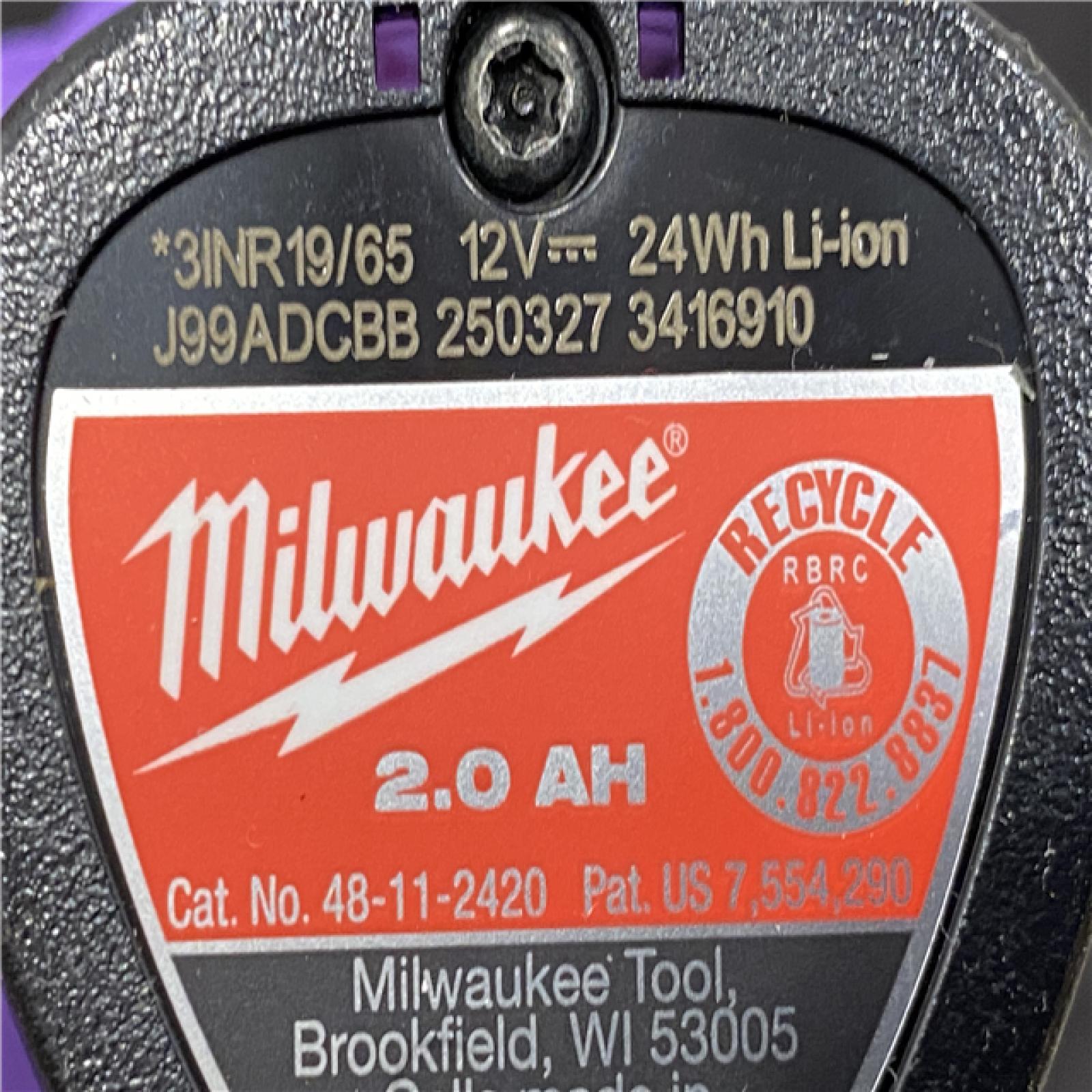 AS-IS Milwaukee Men's Medium 12-Volt Lithium-Ion Cordless Black Heated Jacket Hoodie Kit