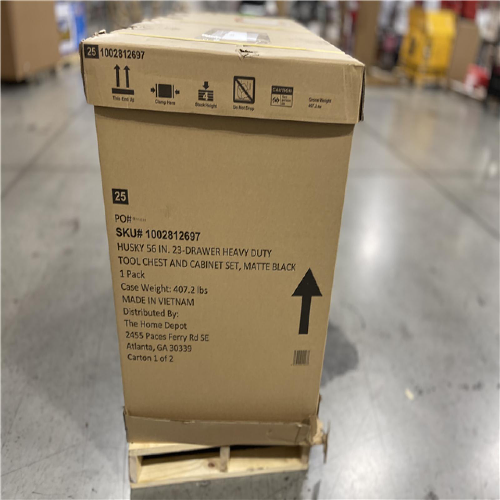 DALLAS LOCATION - Husky 56 in. W x 22 in. D Heavy Duty 12-Drawer Combination Rolling Tool Chest