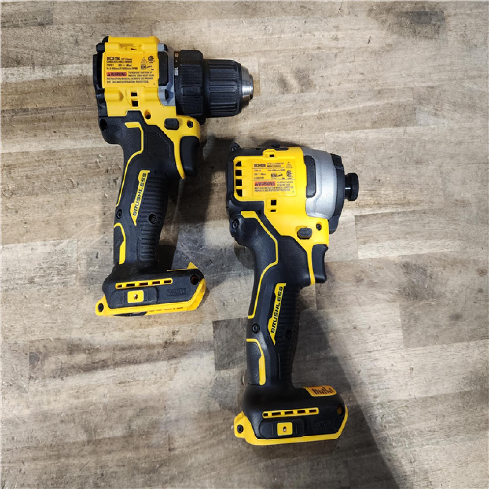 HOUSTON LOCATION - AS-IS Dewalt DCK225D2 20V MAX ATOMIC Brushless Compact Lithium-Ion 1/2 in. Cordless Drill Driver and 1/4 in. Impact Driver Combo Kit with 2 Batteries 2 Ah