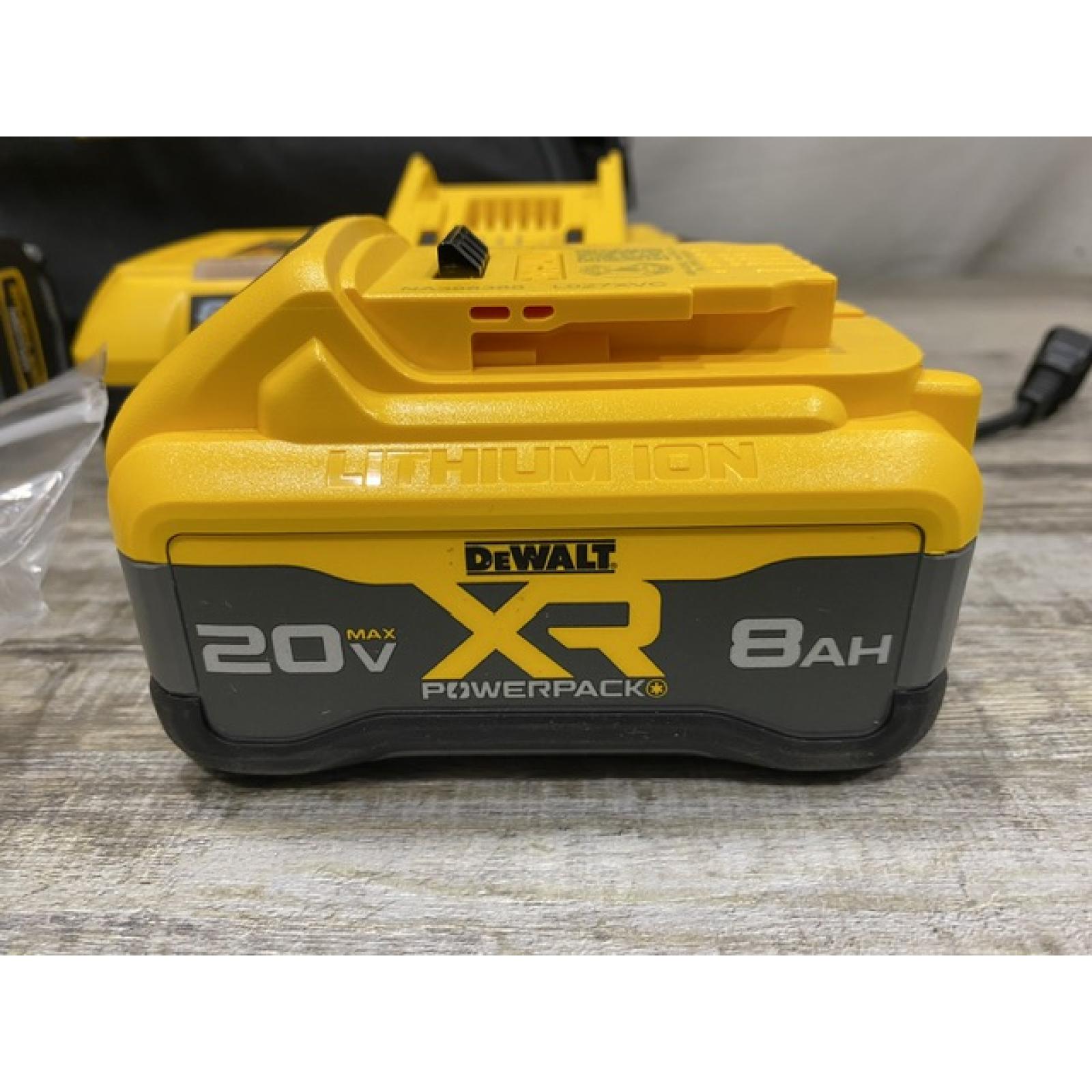 LIKE NEW - DEWALT 20V XR Lithium-Ion Cordless Hammer Drill Kit
