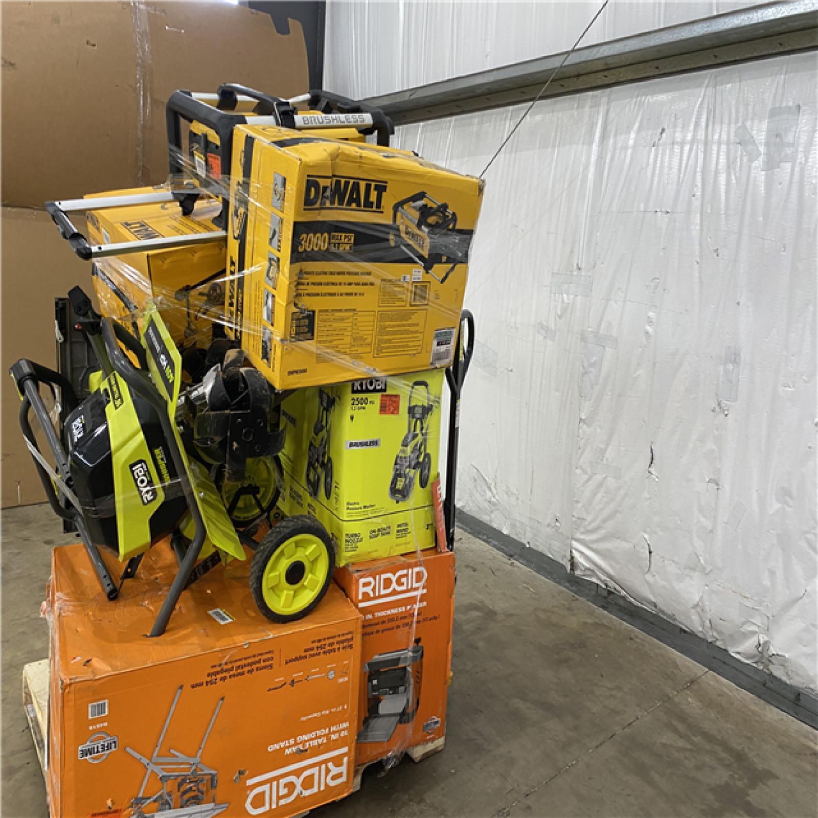 Houston Location AS IS - Tool Pallet