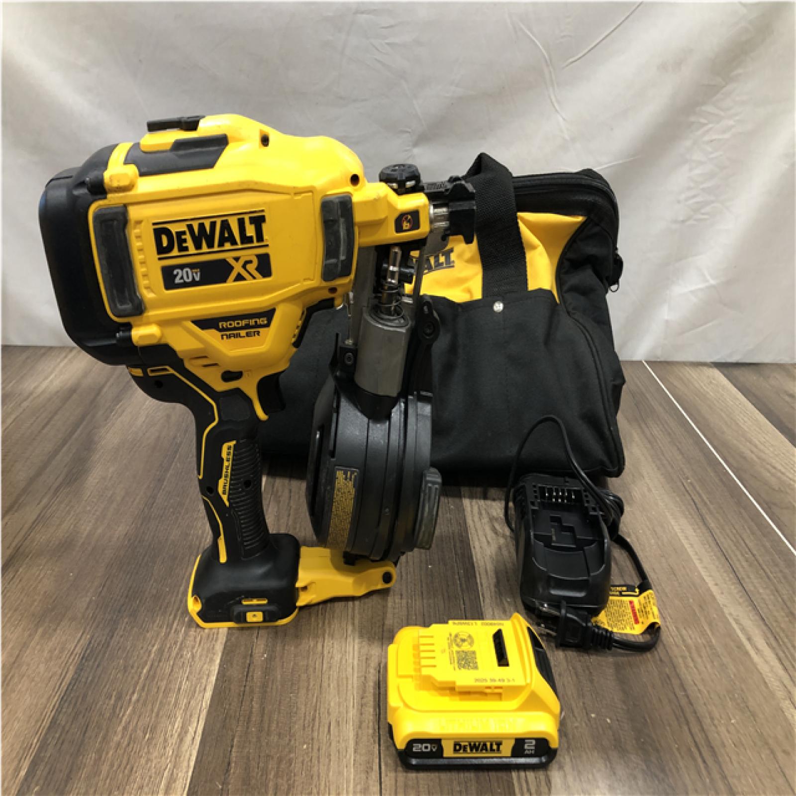 AS-IS DEWALT 20V MAX Lithium-Ion 15-Degree Electric Cordless Roofing Nailer Kit