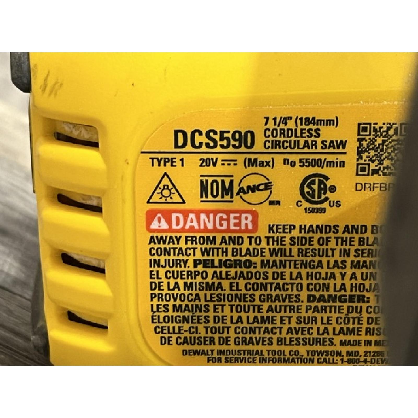 AS-IS DEWALT 20-Volt MAX 7-1/4 in. Cordless Circular Saw (Tool Only)