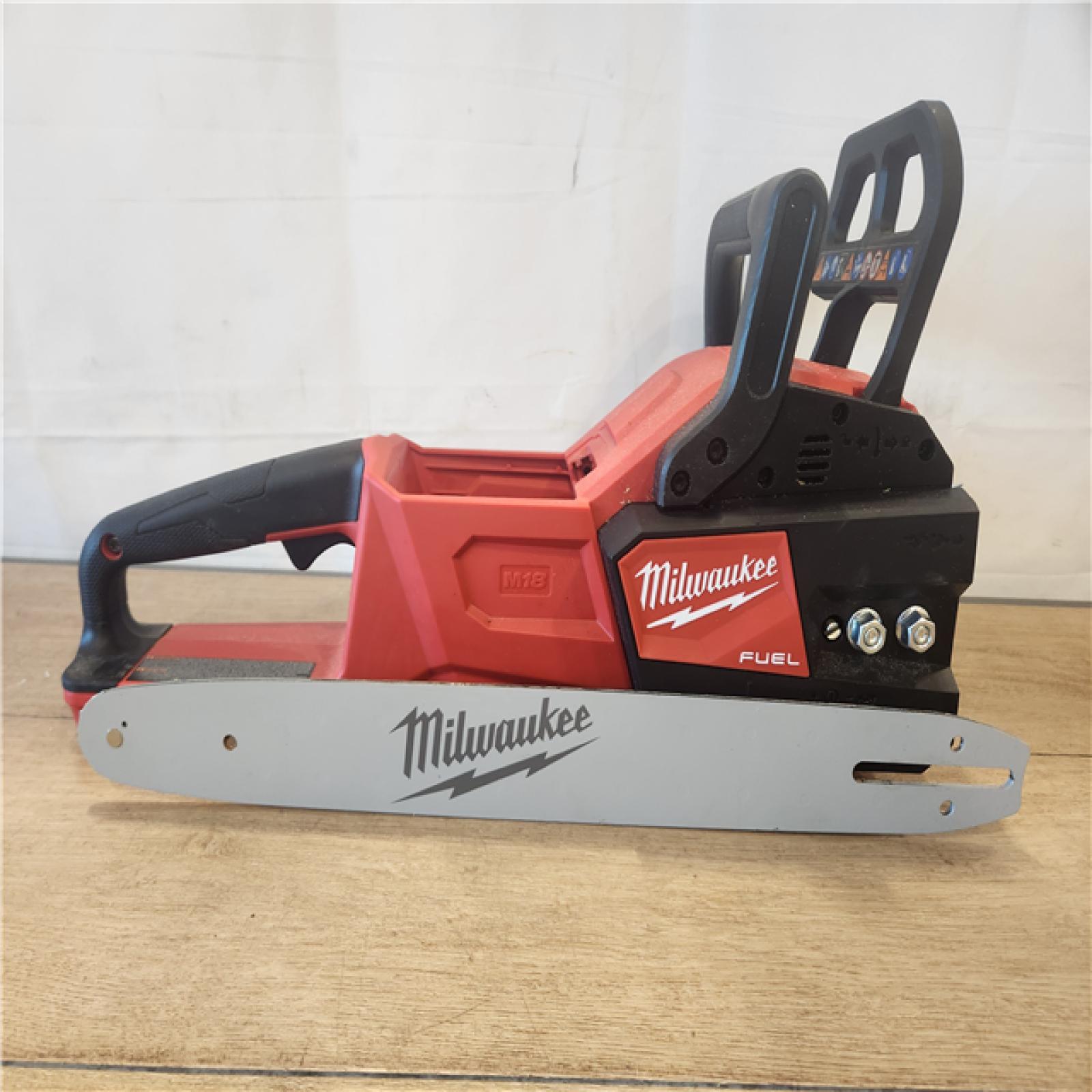 AS-IS- Milwaukee FUEL 16 in. 18V Lithium-Ion Brushless Battery Chainsaw (Tool-Only)