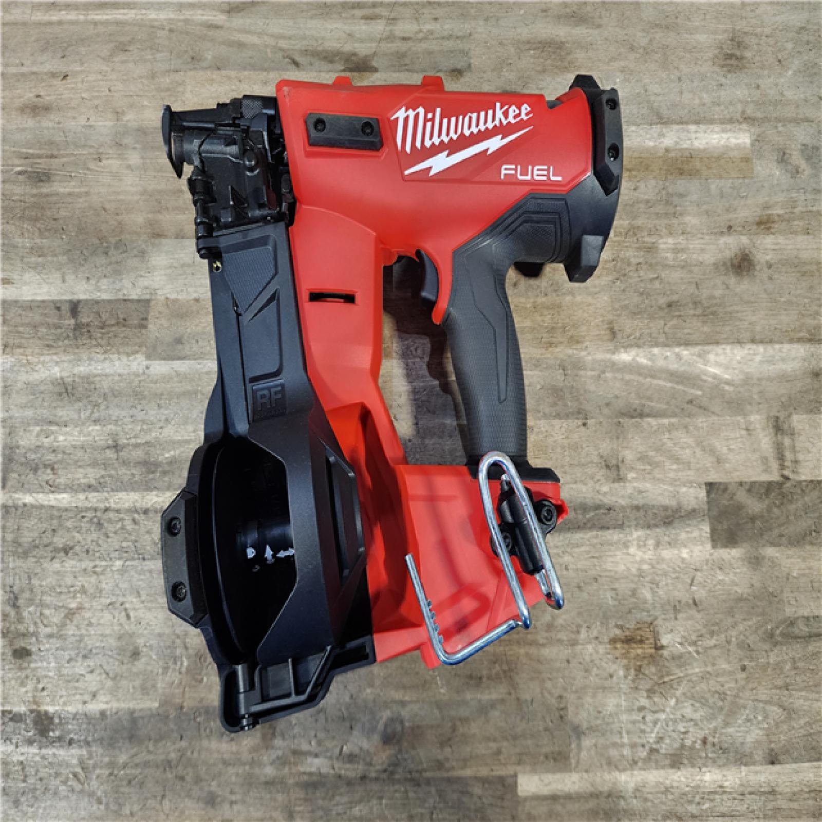 HOUSTON LOCATION - AS-IS Milwaukee M18 FUEL 18-Volt Lithium-Ion Brushless Cordless Coil Roofing Nailer (Tool Only)