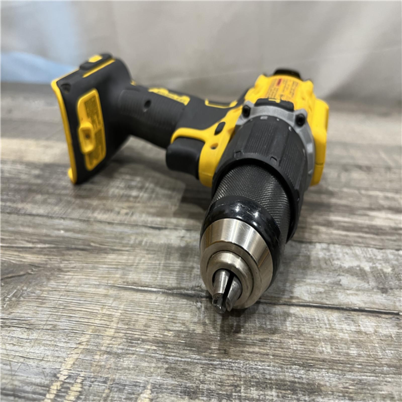 AS-IS DEWALT ATOMIC 20V Lithium-Ion Cordless 1/2 in. Hammer Drill Kit
