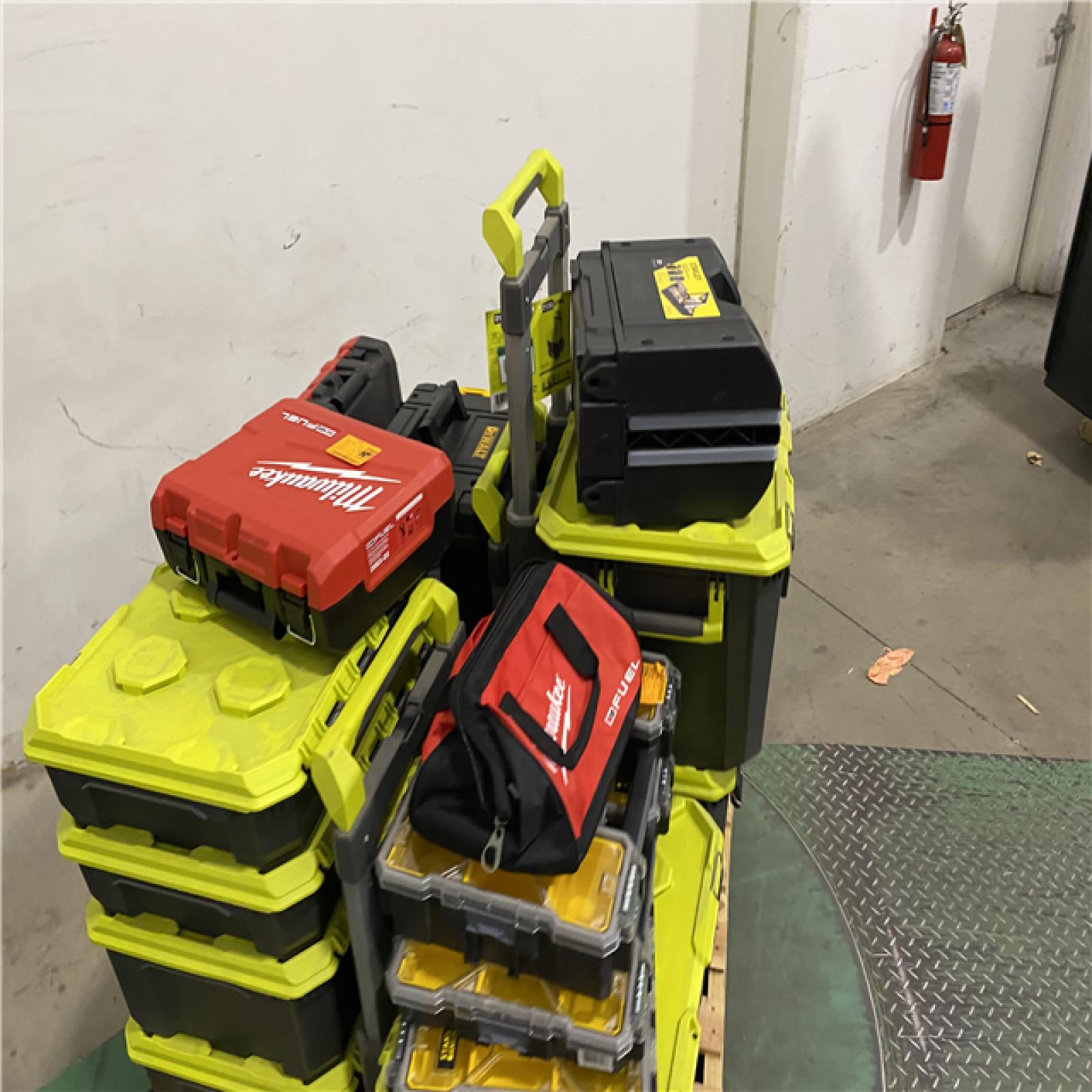 Dallas Location - As-Is Empty Case Tool Pallet