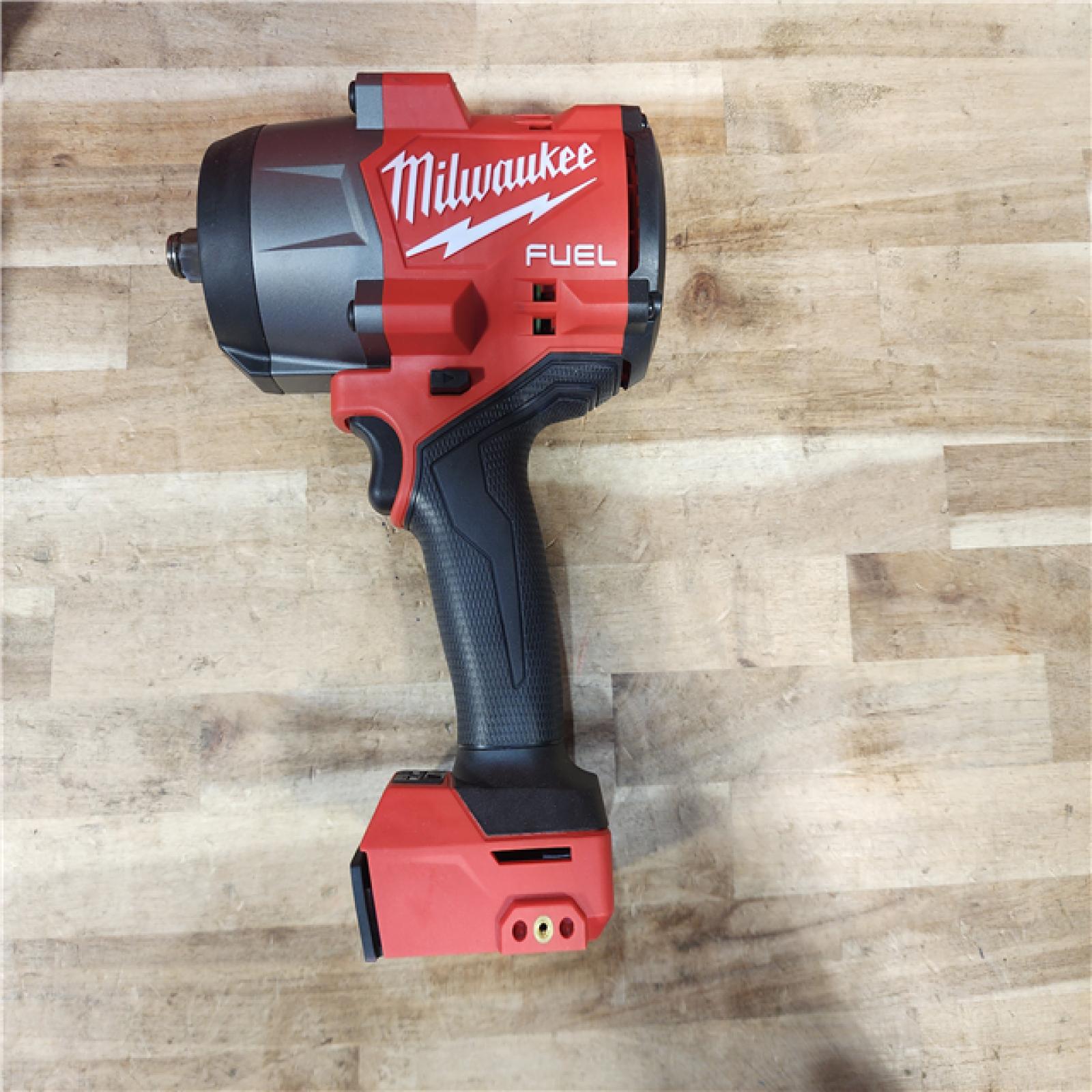 HOUSTON LOCATION - AS-IS (APPEARS LIKE NEW) Milwaukee FUEL 18V Lithium-Ion Brushless Cordless 1/2 in. Impact Wrench w/Friction Ring Kit