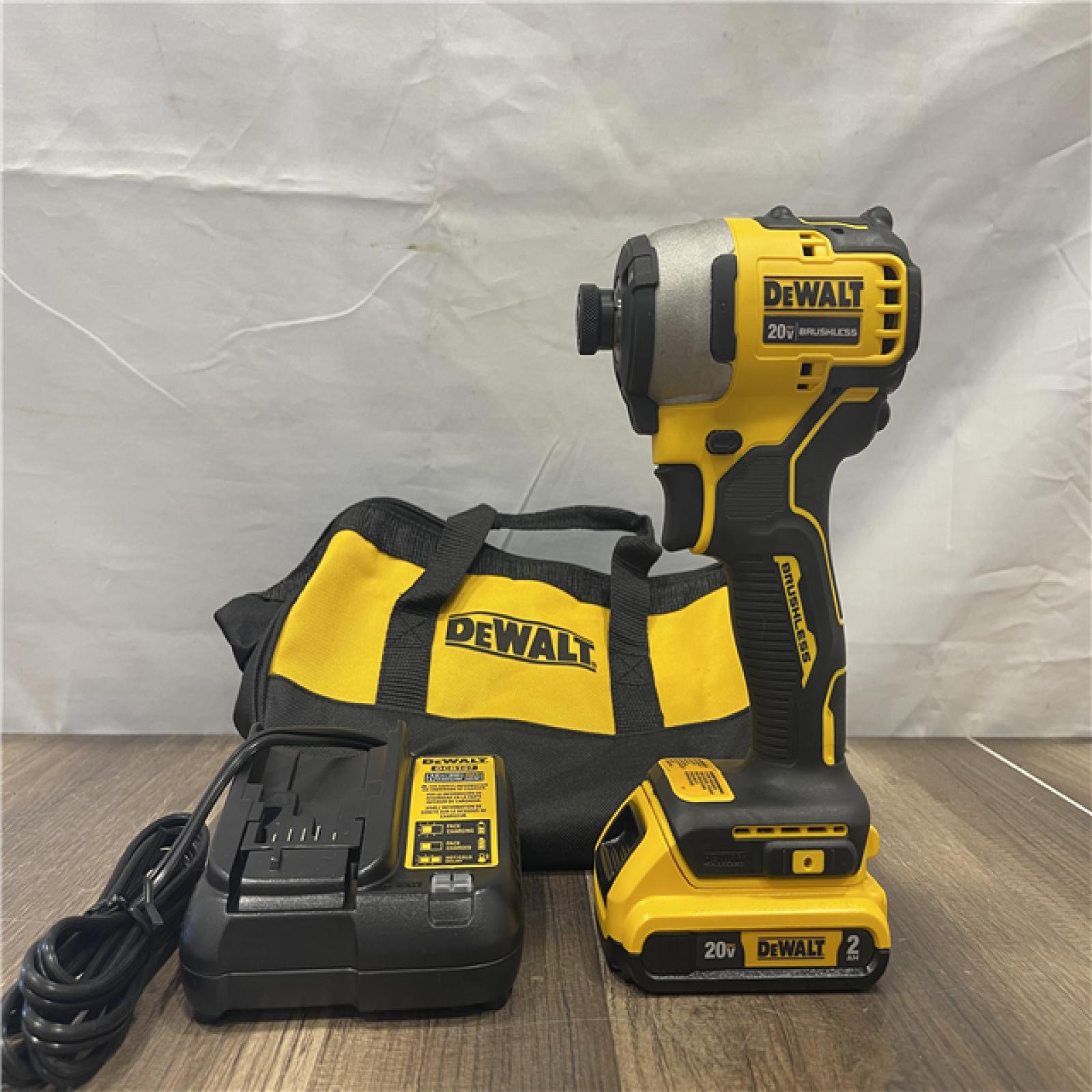 AS-IS DEWALT Atomic 20V Max Lithium-Ion Brushless Cordless Compact 1/4 in. Impact Driver Kit