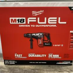 NEW - Milwaukee FUEL 18V Lithium-Ion Brushless Cordless 1-9/16 in. SDS-Max Rotary Hammer Kit