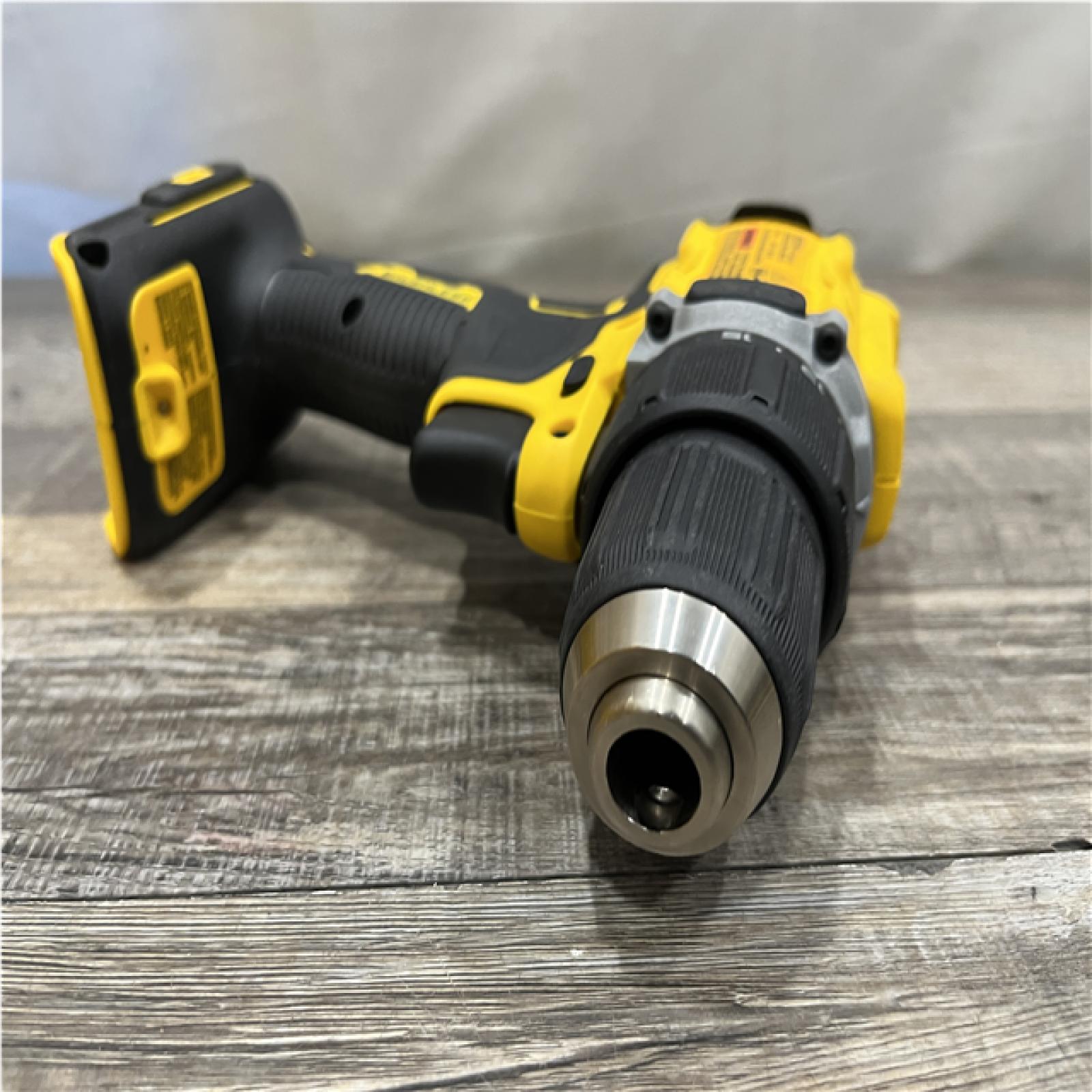 AS-IS DEWALT Atomic 20V Lithium-Ion Cordless Compact 1/2 in. Drill/Driver Kit