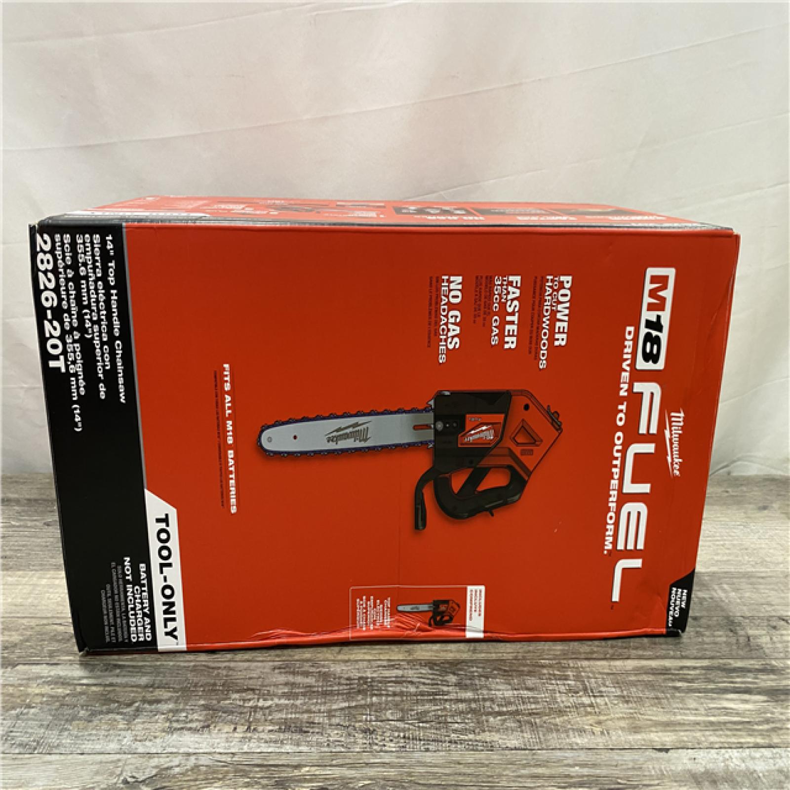 NEW - Milwaukee FUEL 14 in. 18V Lithium-Ion Brushless Cordless Battery Top Handle Chainsaw (Tool Only)