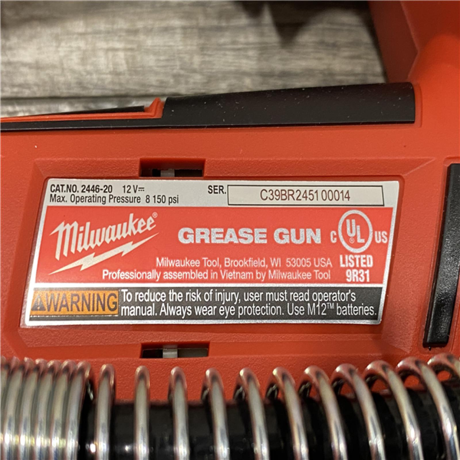 AS-IS Milwaukee 12V Lithium-Ion Cordless Grease Gun (Tool-Only)