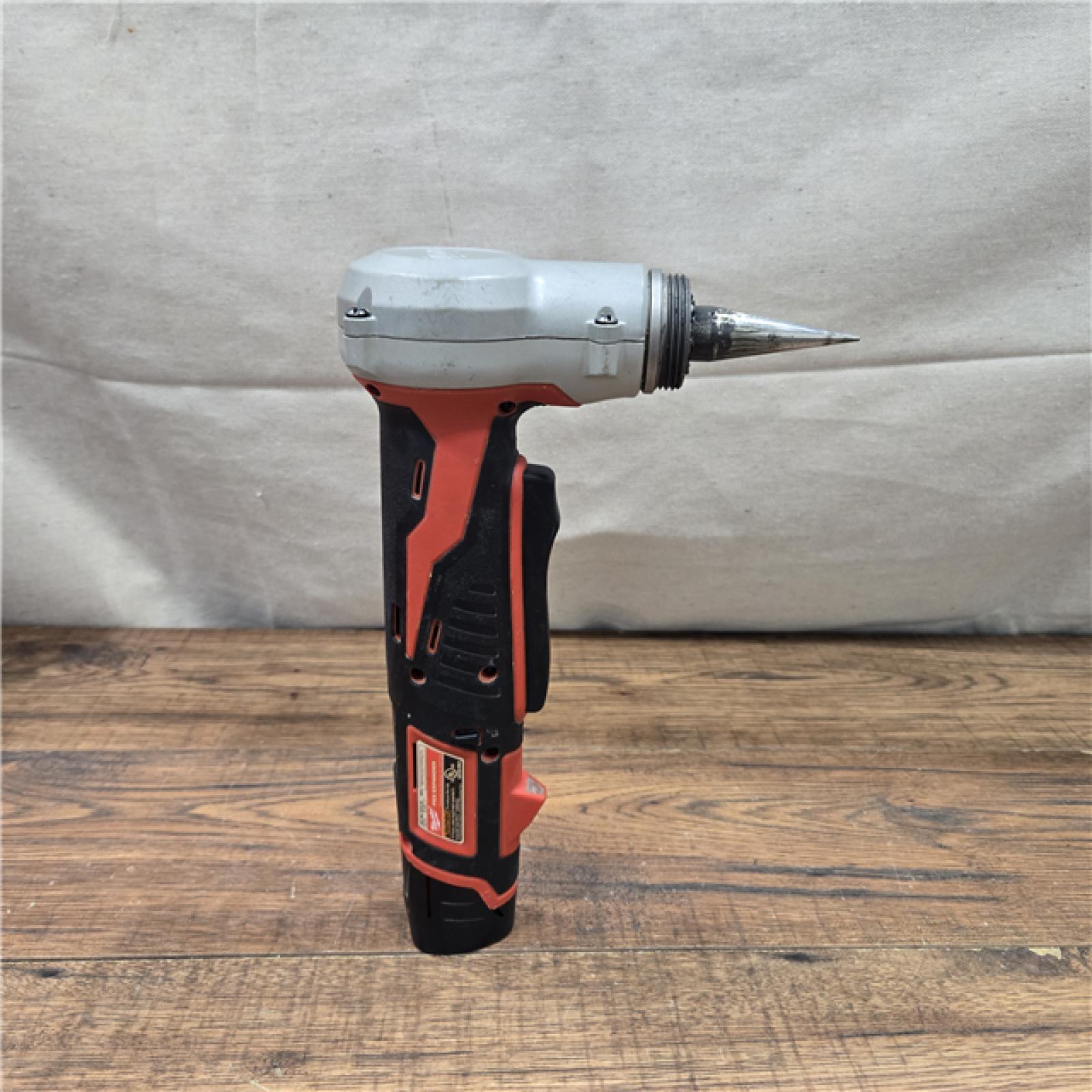 AS-IS Milwaukee M12 12-Volt Lithium-Ion Cordless PEX Expansion Tool Kit with (2) 1.5 Ah Batteries, (3) Expansion Heads and Hard Case
