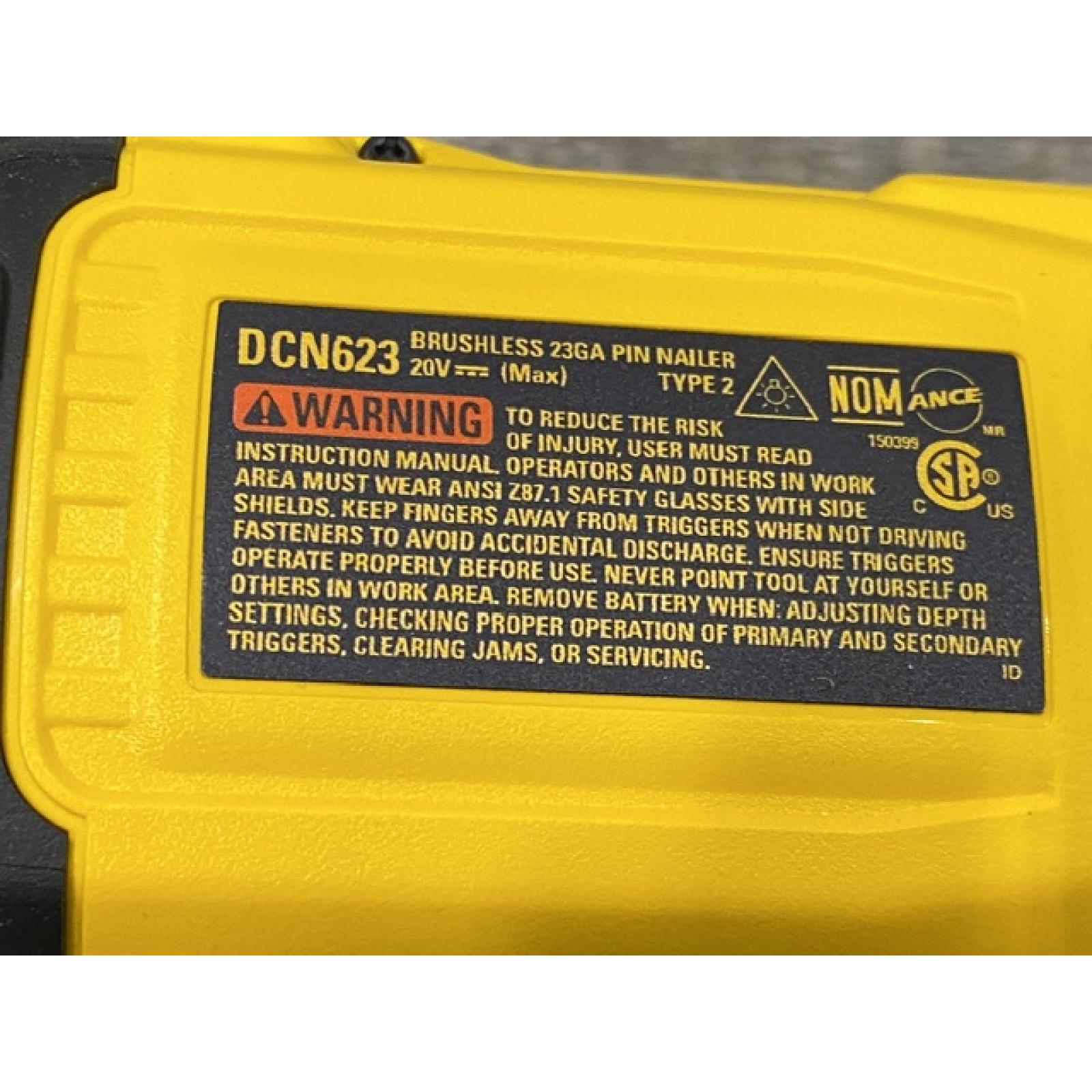 AS-IS DEWALT ATOMIC 20V MAX Lithium Ion Cordless 23 Gauge Pin Nailer Kit