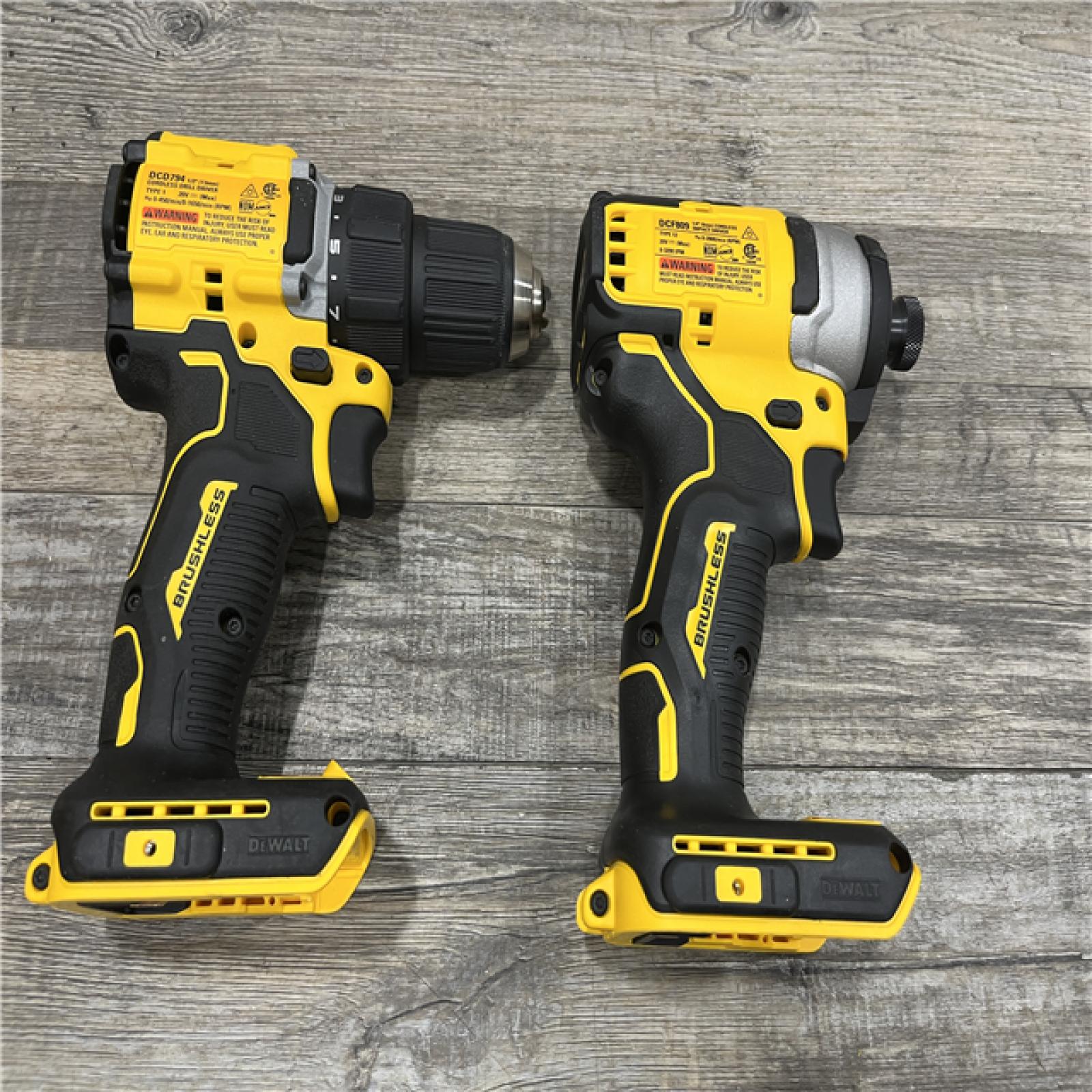 AS-IS DEWALT ATOMIC 20-Volt MAX Lithium-Ion Cordless Combo Kit