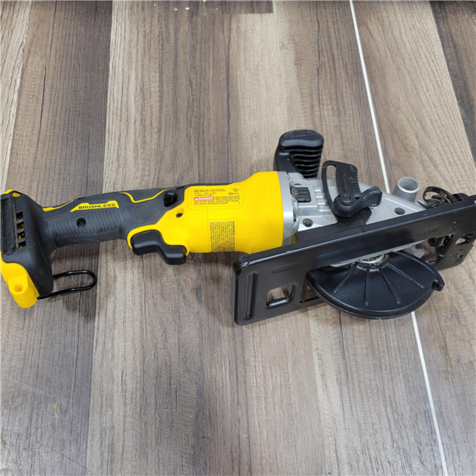 AS-IS DEWALT ATOMIC 20V MAX Cordless Brushless 4-1/2 in. Circular Saw (Tool Only)