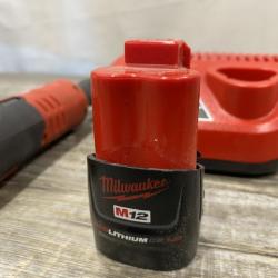 AS-IS Milwaukee 12V Lithium-Ion Cordless 3/8 in. Ratchet Kit