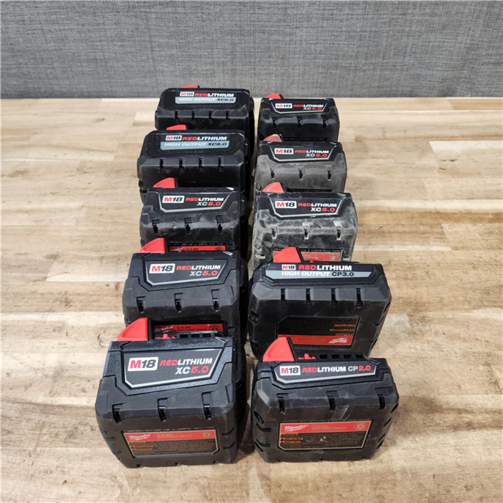 HOUSTON LOCATION - AS-IS MILWAUKEE BATTERY PACK QTY - 10