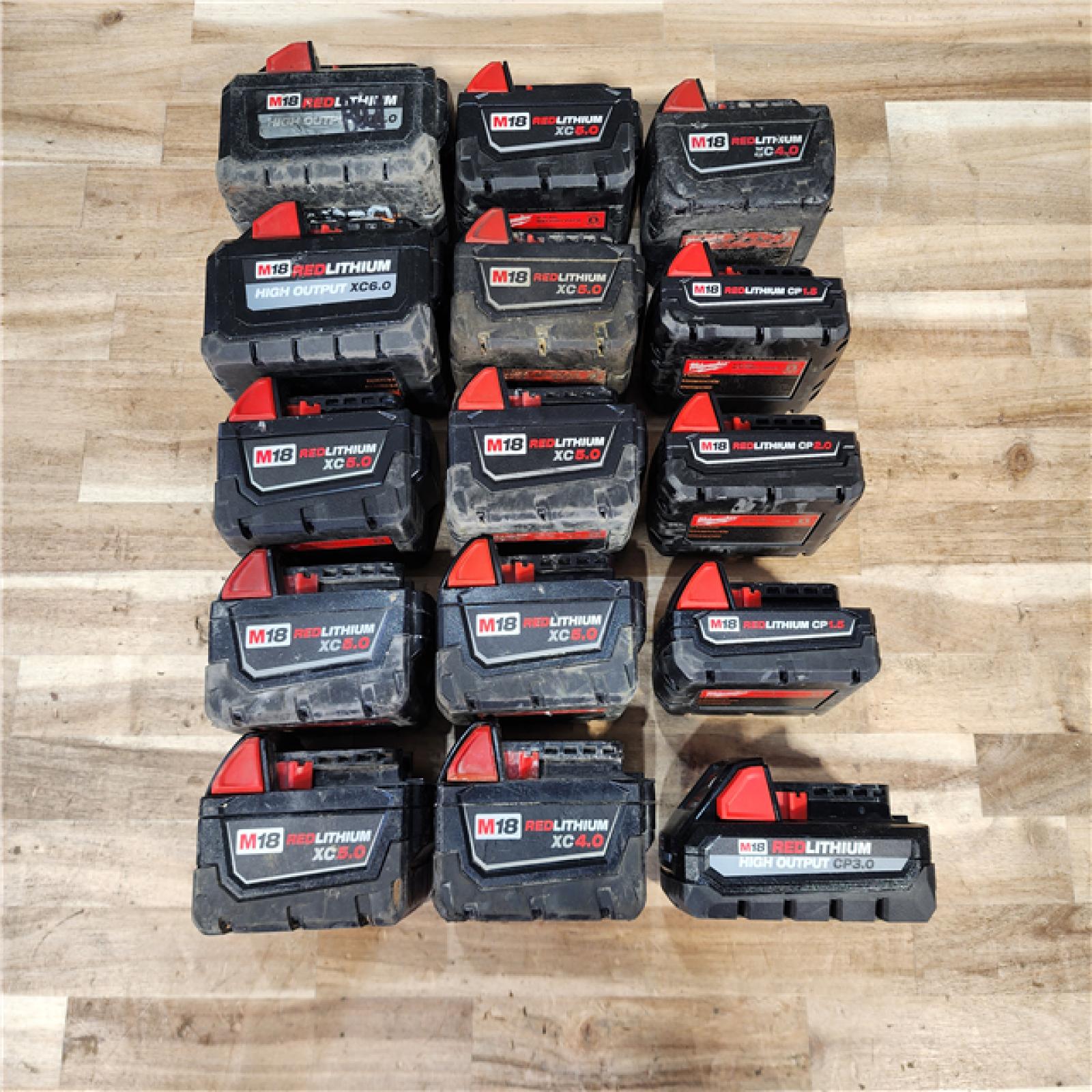 HOUSTON LOCATION - AS-IS MILWAUKEE BATTERY PACK QTY - 15