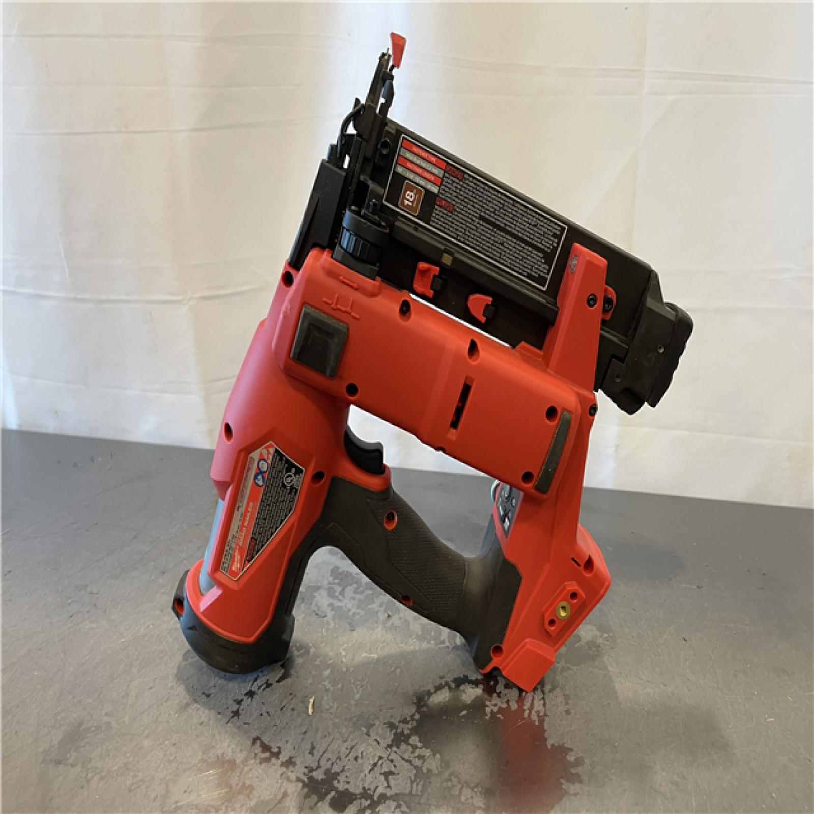 AS-IS - Milwaukee M18 FUEL 18-Volt Lithium-Ion Brushless Cordless Gen II 18-Gauge Brad Nailer