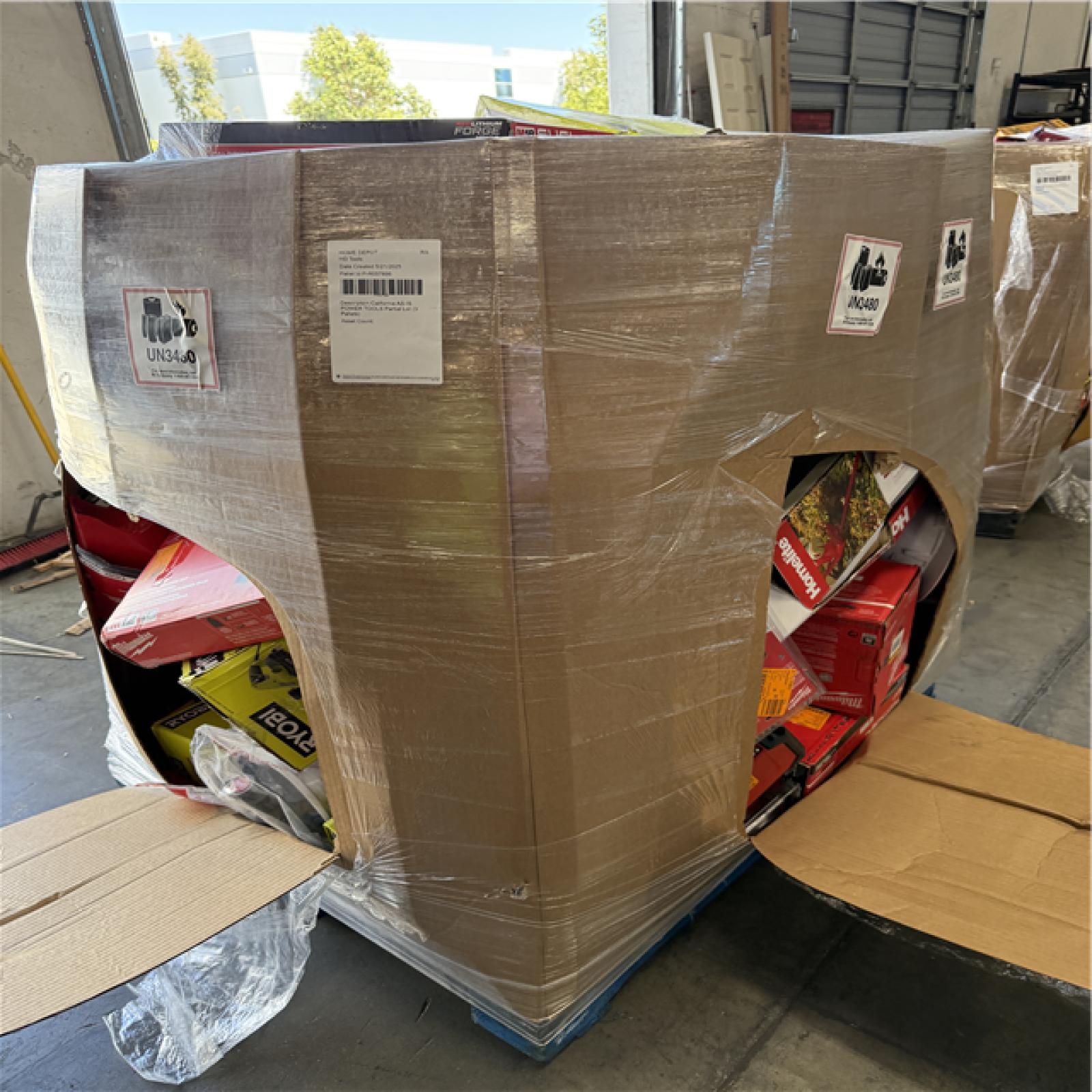 California AS-IS POWER TOOLS Partial Lot (3 Pallets) P-R057896