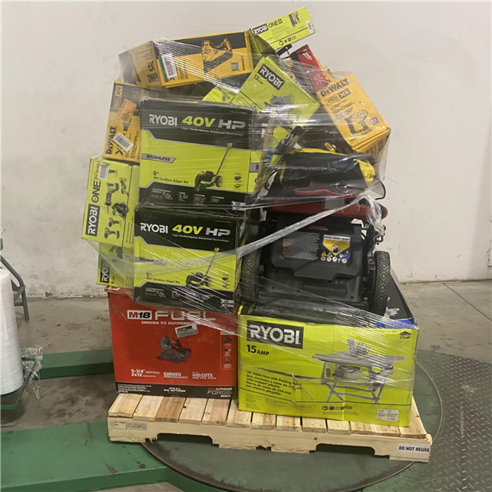 Dallas Location - As-Is Tool Pallet