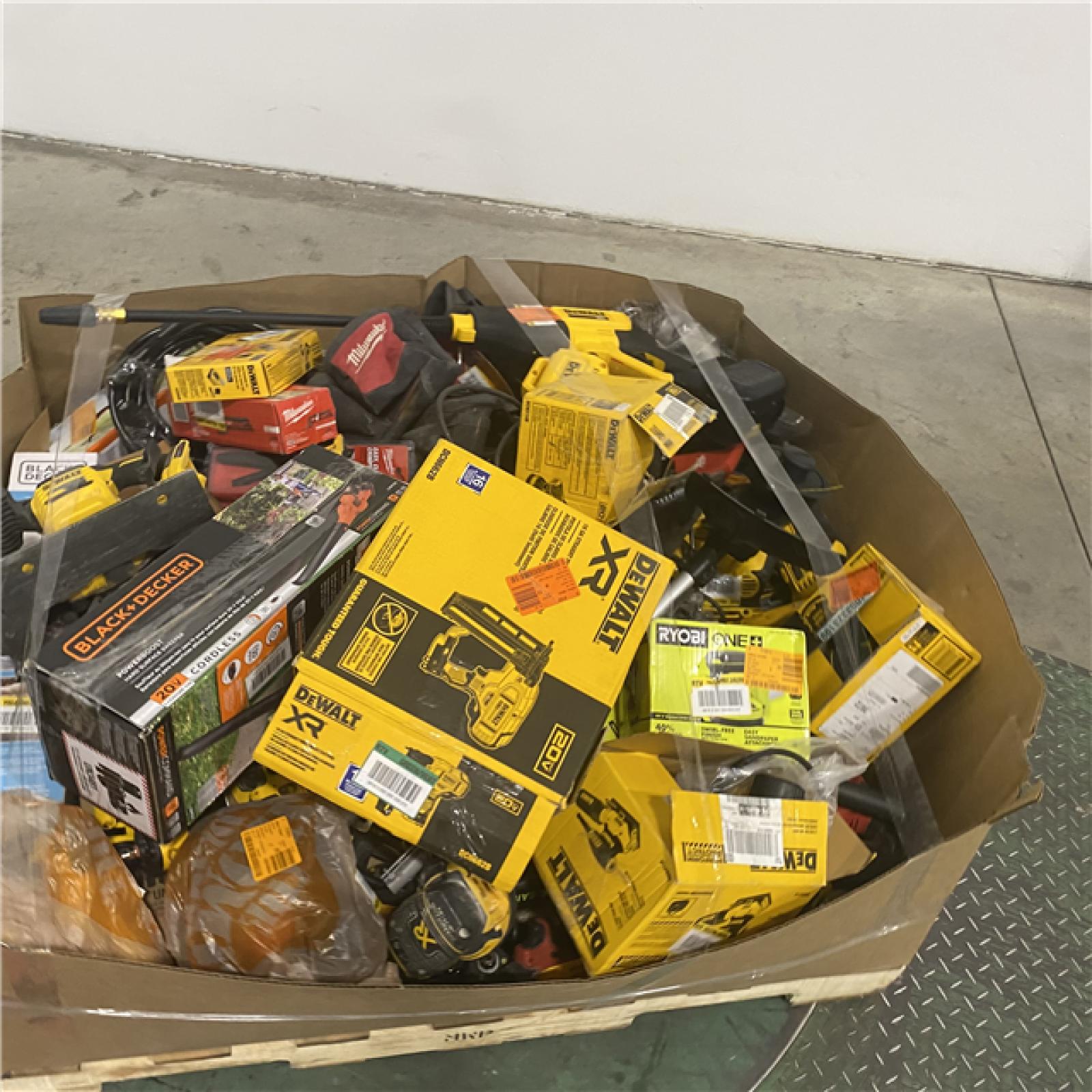 Dallas Location - As-Is Tool Pallet