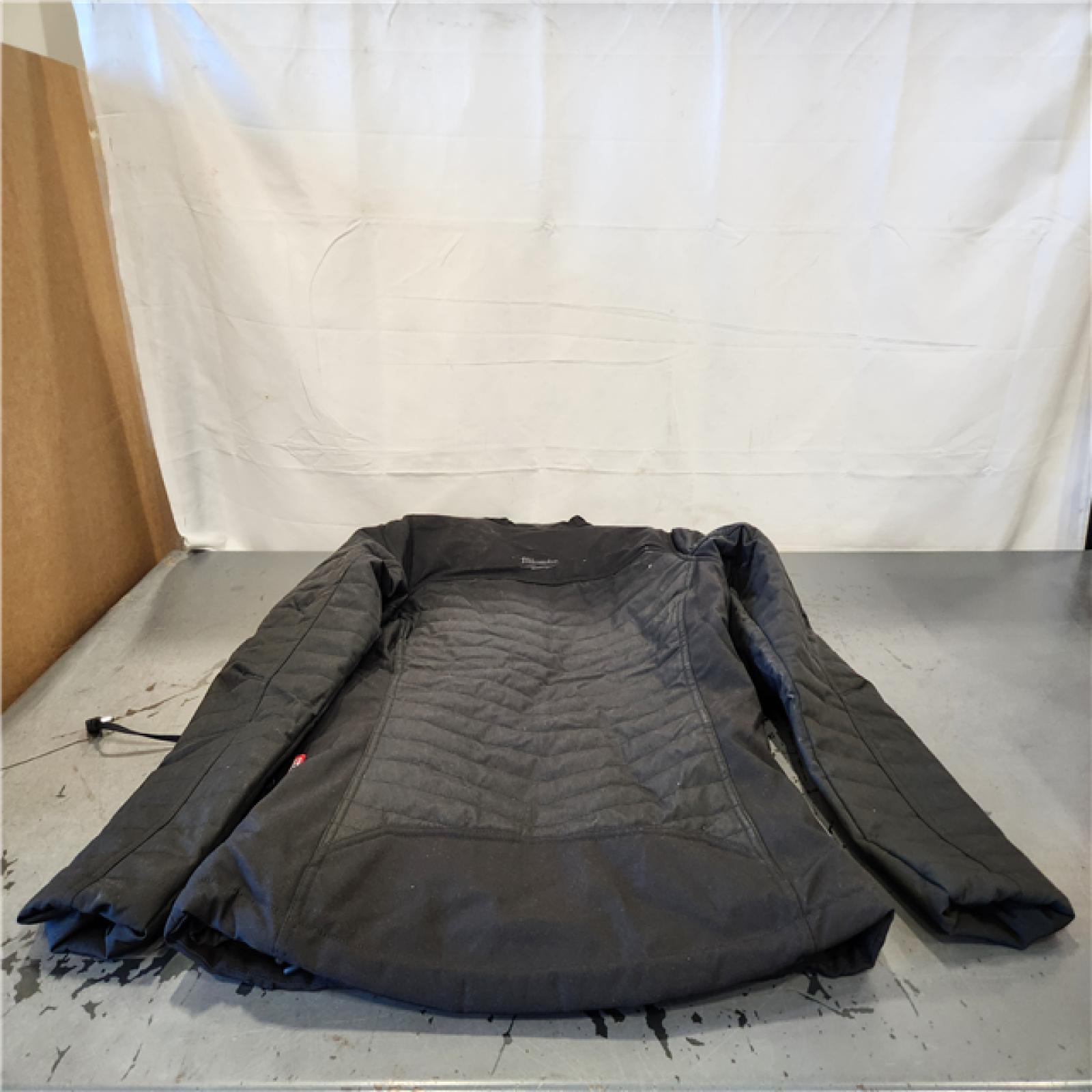 AS-IS- Women's Small M12 12-Volt Lithium-Ion Cordless AXIS Black Heated Quilted Jacket Kit with (1) 3.0 Ah Battery and Charger