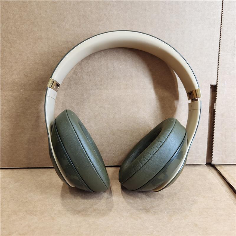 AS-IS Beats Studio3 Wireless Noise Cancelling Headphones Camo