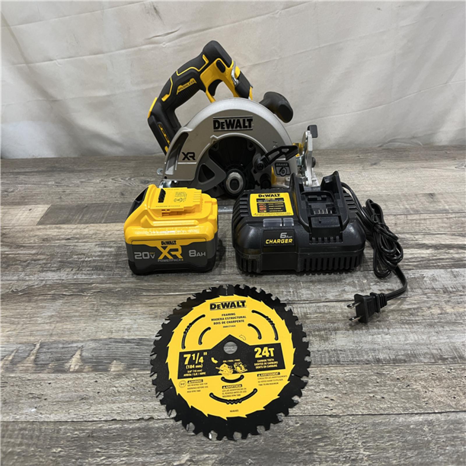 AS-IS DEWALT 20V MAX Lithium-Ion 7-1/4 in. Cordless Circular Saw Kit