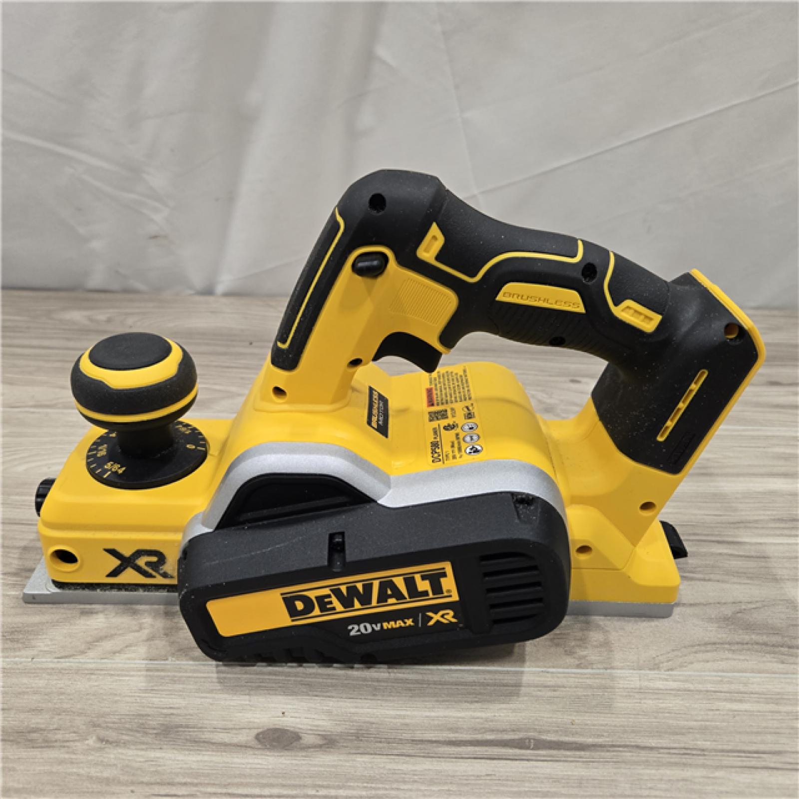 AS-IS DEWALT DCP580B 20V MAX  Planer (Tool-Only)