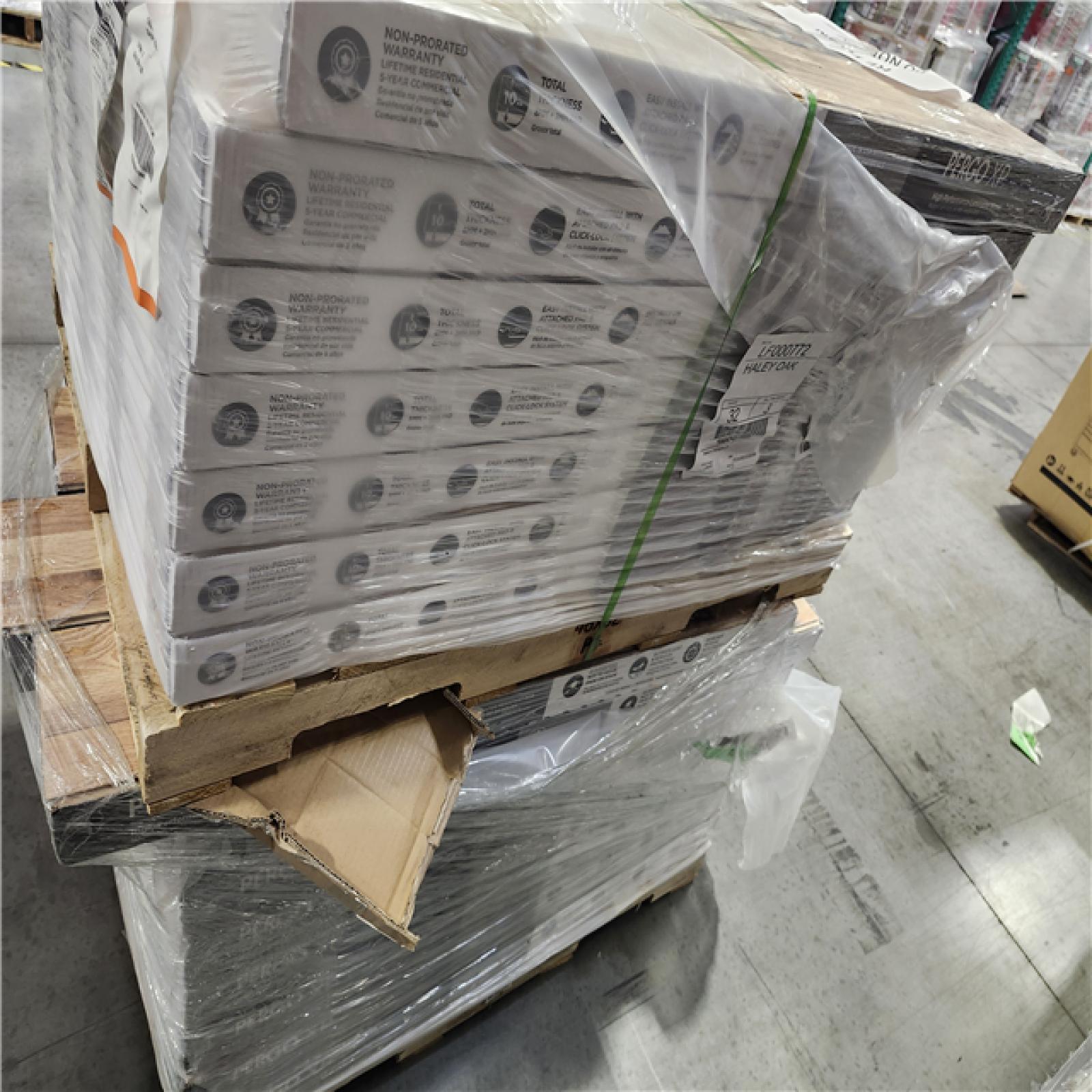 DALLAS LOCATION - Pergo XP Haley Oak 10 mm T x 7.4 in. W Water Resistant Laminate Wood Flooring (19.63 sq. ft./case)PALLET-(60 UNITS)