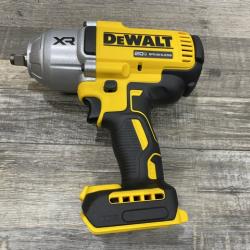AS-IS DEWALT 20V MAX Lithium-Ion Cordless 1/2 in. Impact Wrench Kit