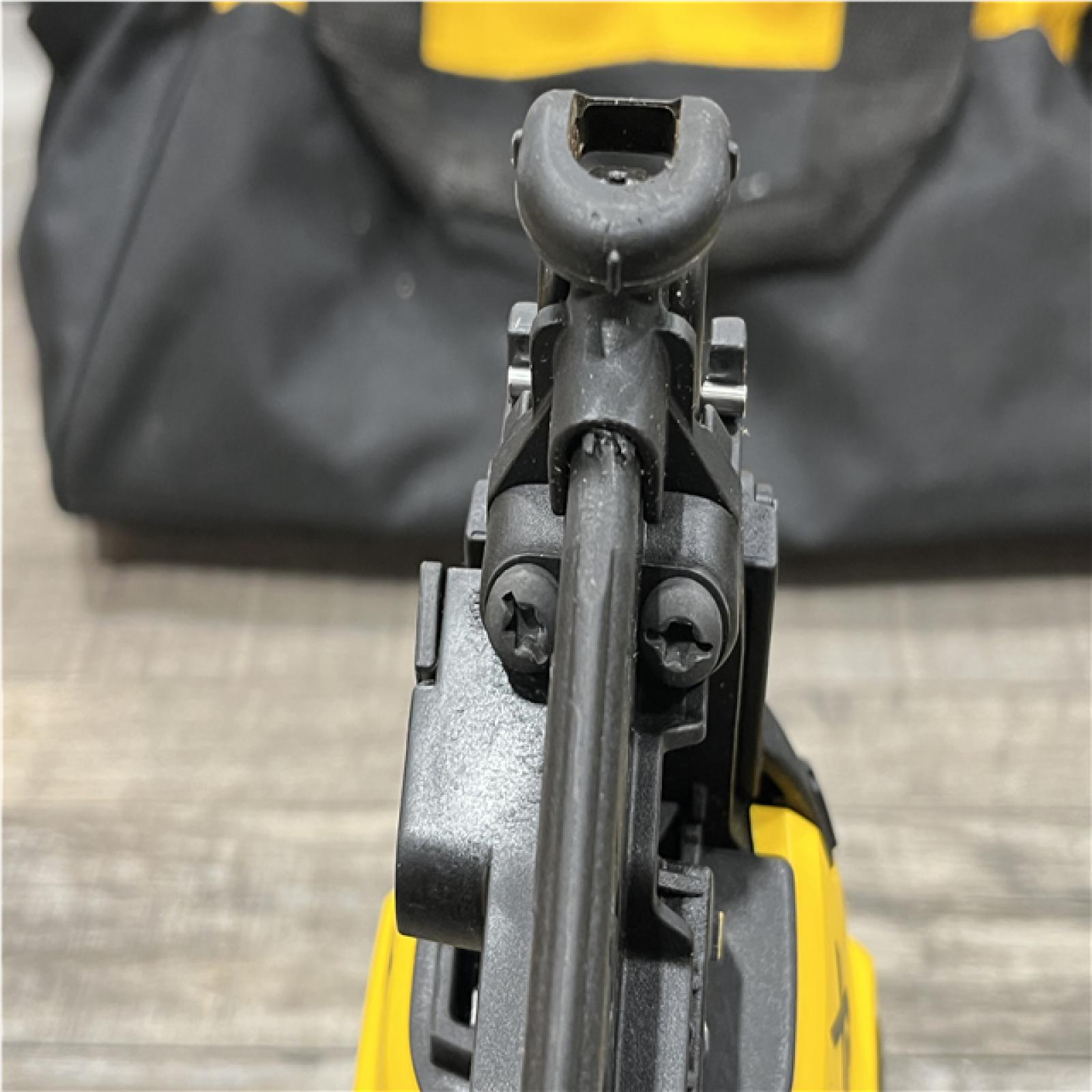 AS-IS DEWALT 20V MAX XR 16-Gauge Electric Cordless Angled Finishing Nailer Kit