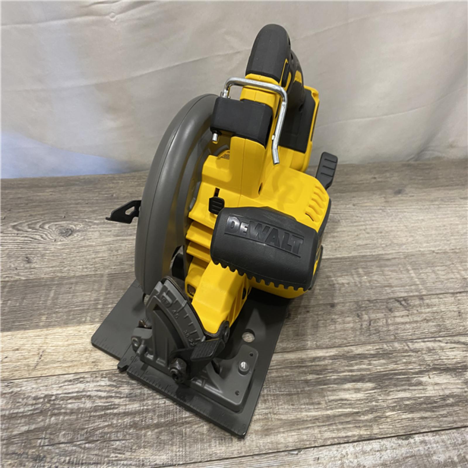 AS-IS DEWALT FLEXVOLT 60V MAX Cordless Brushless 7-1/4 in. Circular Saw with Brake (Tool Only)