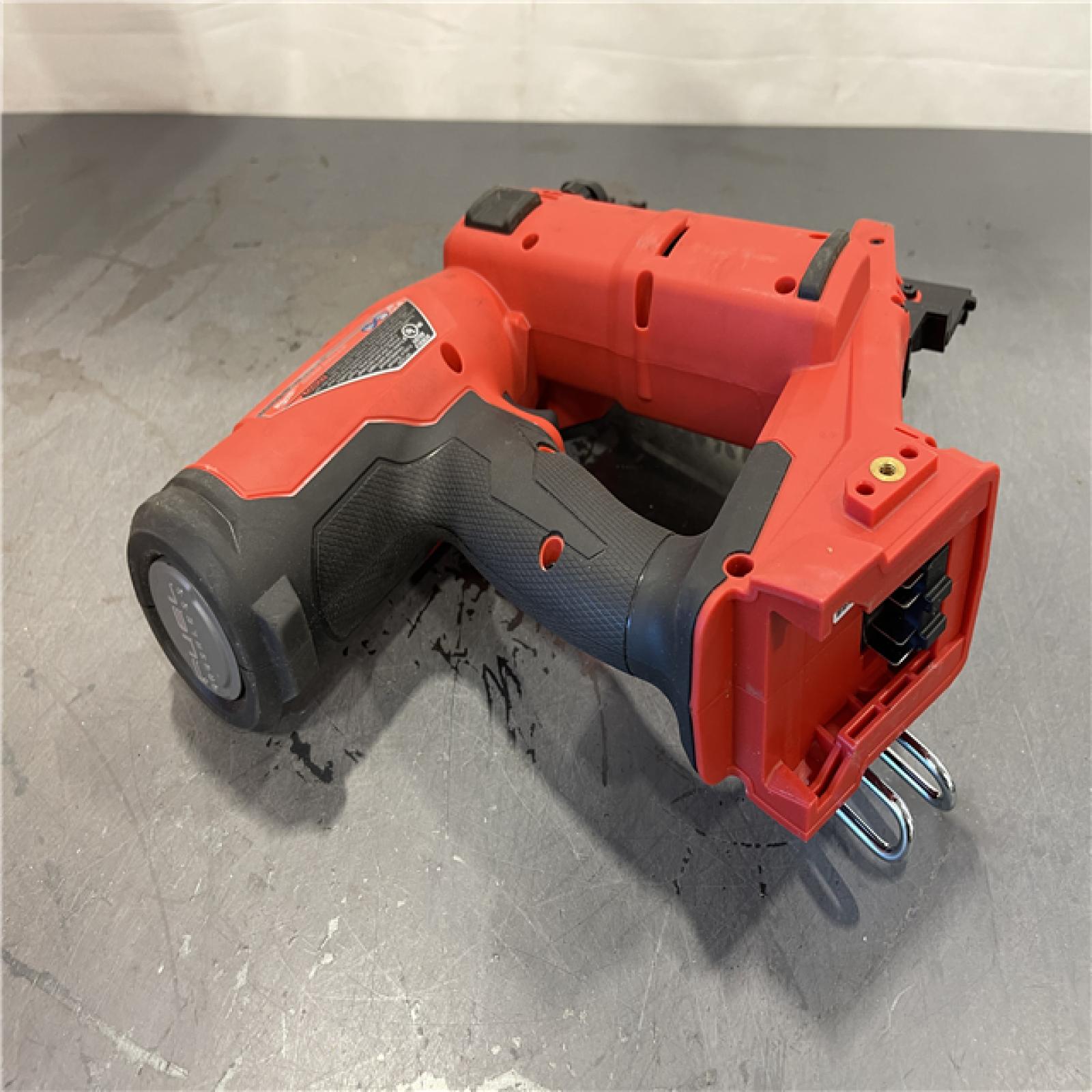AS-IS - Milwaukee M18 FUEL 18-Volt Lithium-Ion Brushless Cordless Gen II 18-Gauge Brad Nailer