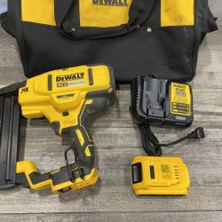 AS-IS DEWALT 20V MAX XR Lithium-Ion Cordless 18-Gauge Narrow Crown Stapler Kit
