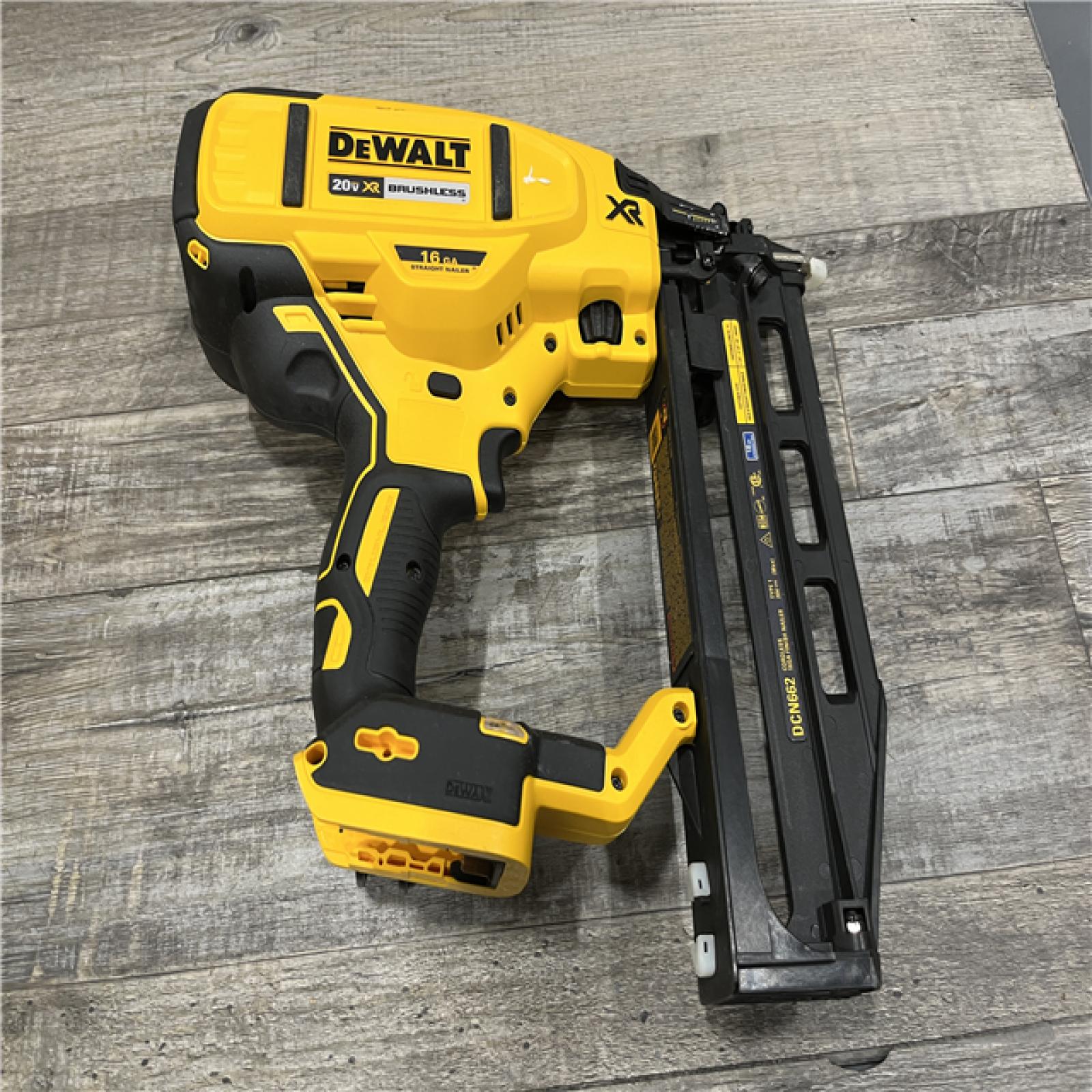 AS-IS DEWALT 20V MAX XR 16-Gauge Lithium-Ion Cordless Finish Nailer (Tool Only)