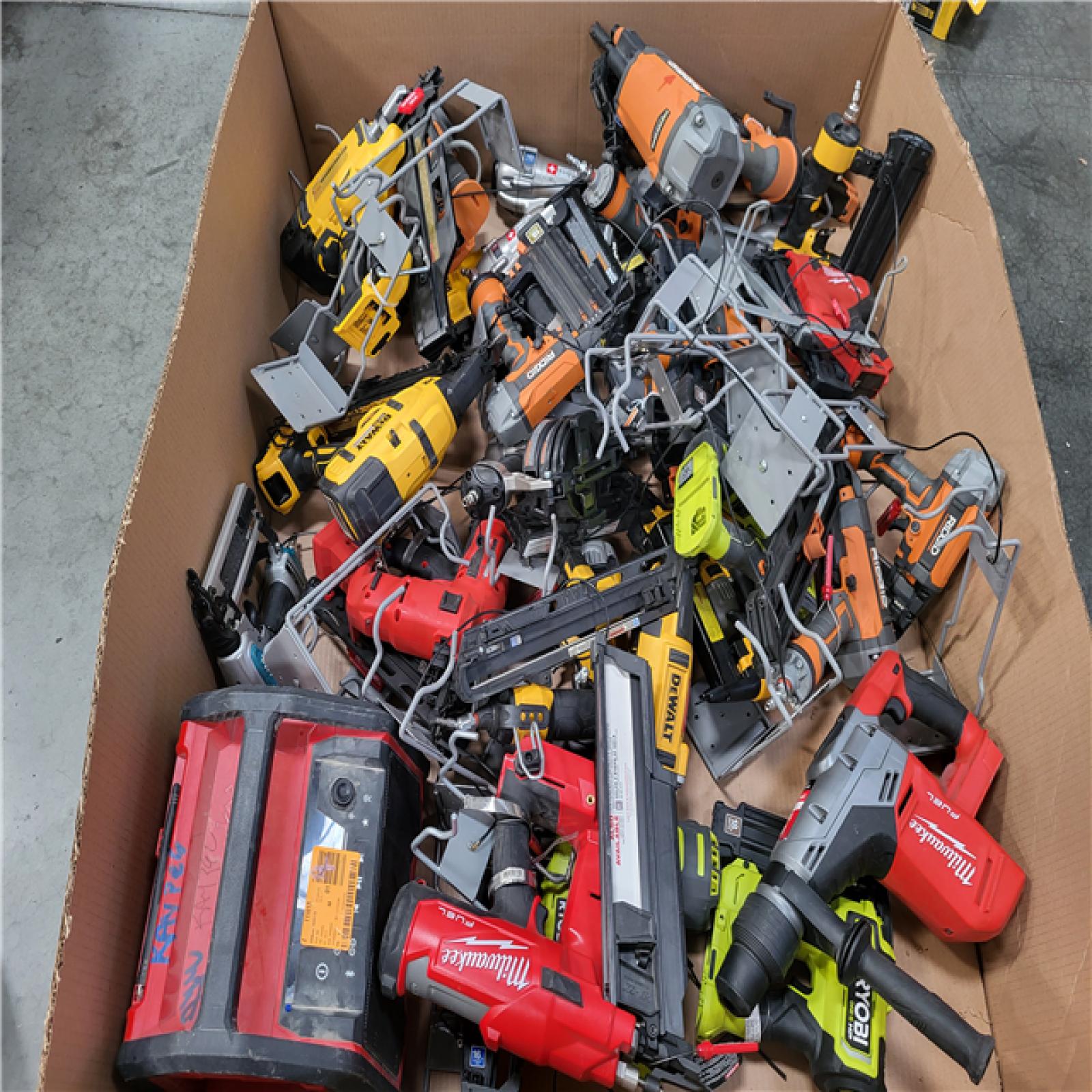 CALIFORNIA AS-IS NON-WORKING DISPLAY PALLET